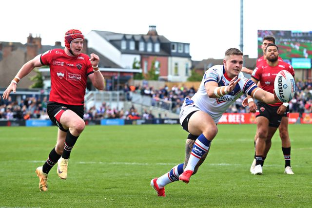 Betfred Super League Wakefield Trinity v Salford Red Devils