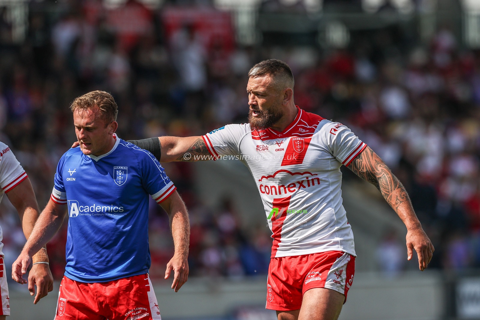 Jared Waerea-Hargreaves of Hull KR during pre-game warm up during the Betfred Challenge Cup Semi-final match Hull KR vs Catalans Dragons at LNER Community Stadium, York, United Kingdom, 10th May 2025

(Photo by Alfie Cosgrove/News Images)