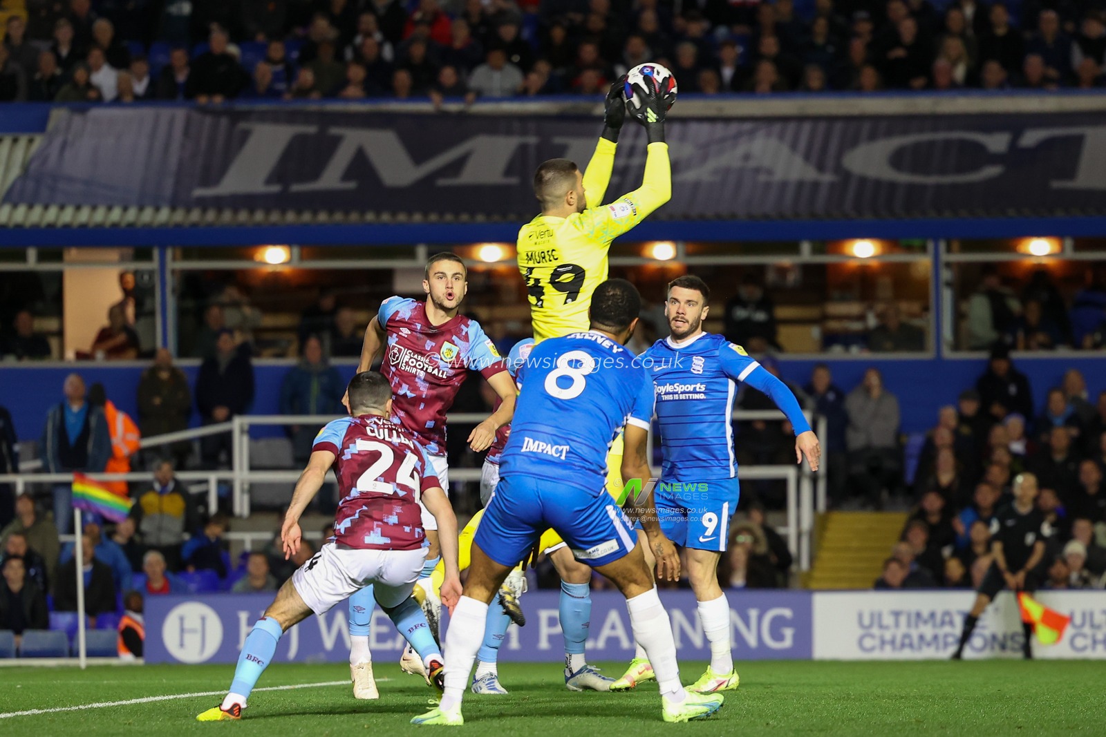 Arijanet Muric #49 of Burnley catches the ball during the Sky Bet Championship match Birmingham City vs Burnley at St Andrews, Birmingham, United Kingdom, 19th October 2022

(Photo by Simon Bissett/News Images)