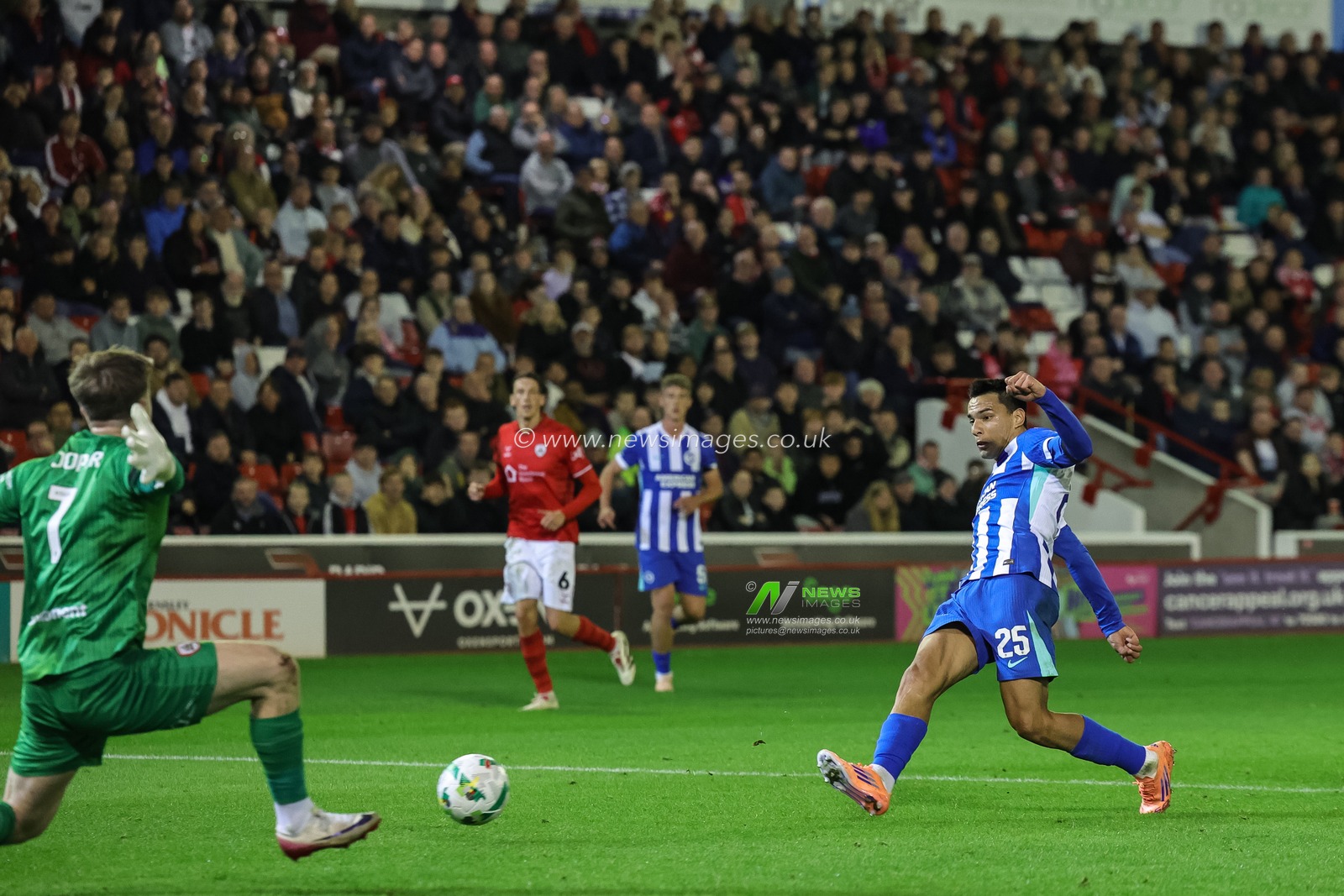 Diego Gomez of Brighton & Hove Albion scores this fourth goal to make it 0-4 during the Carabao Cup Round 3 match Barnsley vs Brighton and Hove Albion at Oakwell, Barnsley, United Kingdom, 23rd September 2025

(Photo by Mark Cosgrove/News Images)