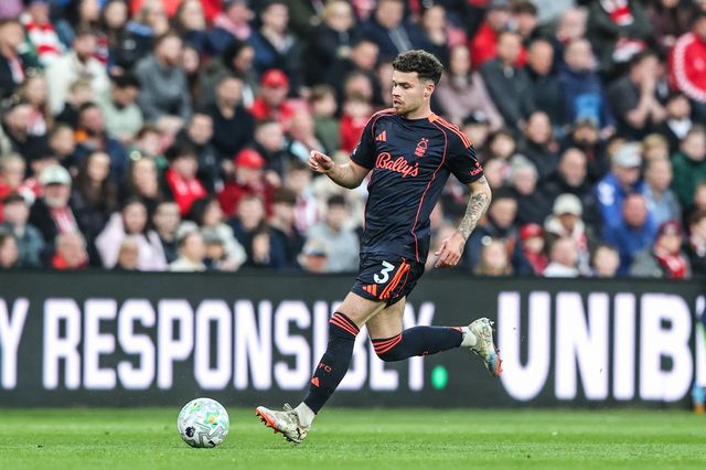 Neco Williams of Nottingham Forest breaks with the ball during the Premier League match Sunderland vs Nottingham Forest at Stadium Of Light, Sunderland, United Kingdom on 24 April 2026

(Photo by Alfie Cosgrove/News Images)