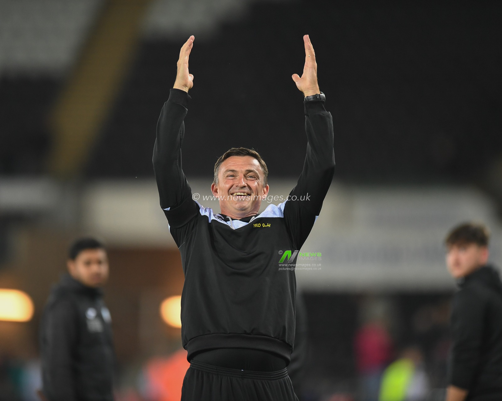 Paul Heckingbottom manager of Sheffield United celebrates at the end of the game with the travelling supporters during the Sky Bet Championship match Swansea City vs Sheffield United at Swansea.com Stadium, Swansea, United Kingdom, 13th September 2022

(Photo by Mike Jones/News Images)