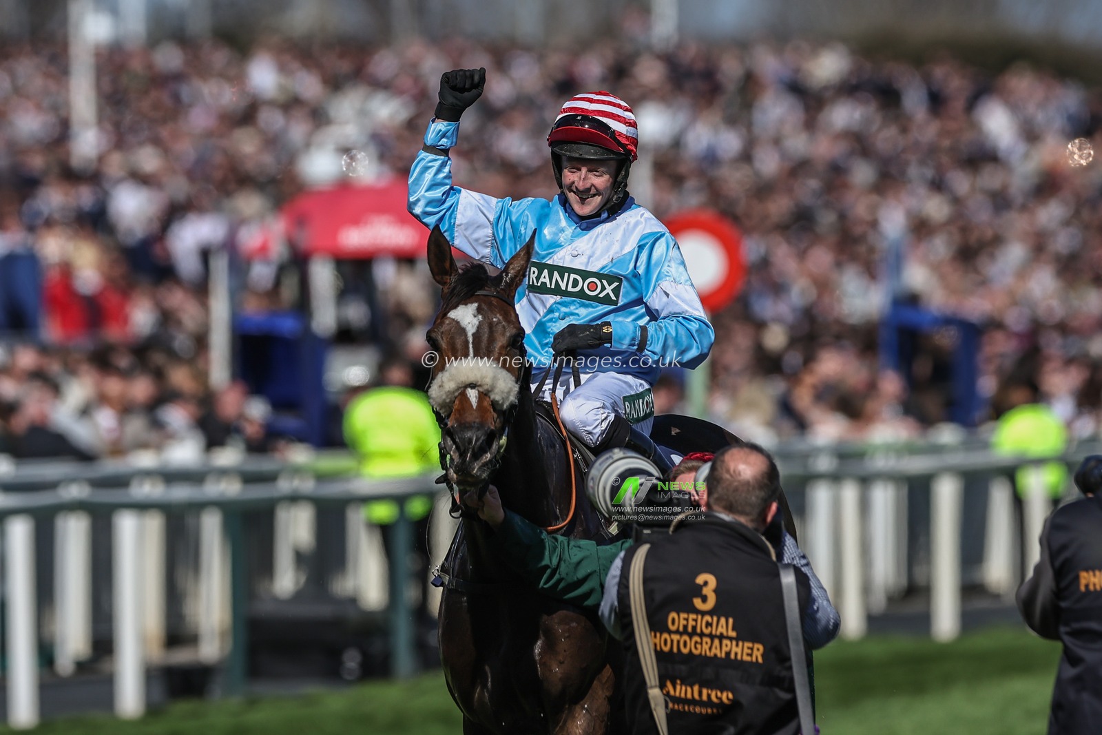 Cruz Control ridden by Stan Sheppard wins the 14:30 William Hill Handicap Chase during the Randox Grand National 2025 Day 3 Grand National Day at Aintree Racecourse, Liverpool, United Kingdom, 5th April 2025

(Photo by Mark Cosgrove/News Images)