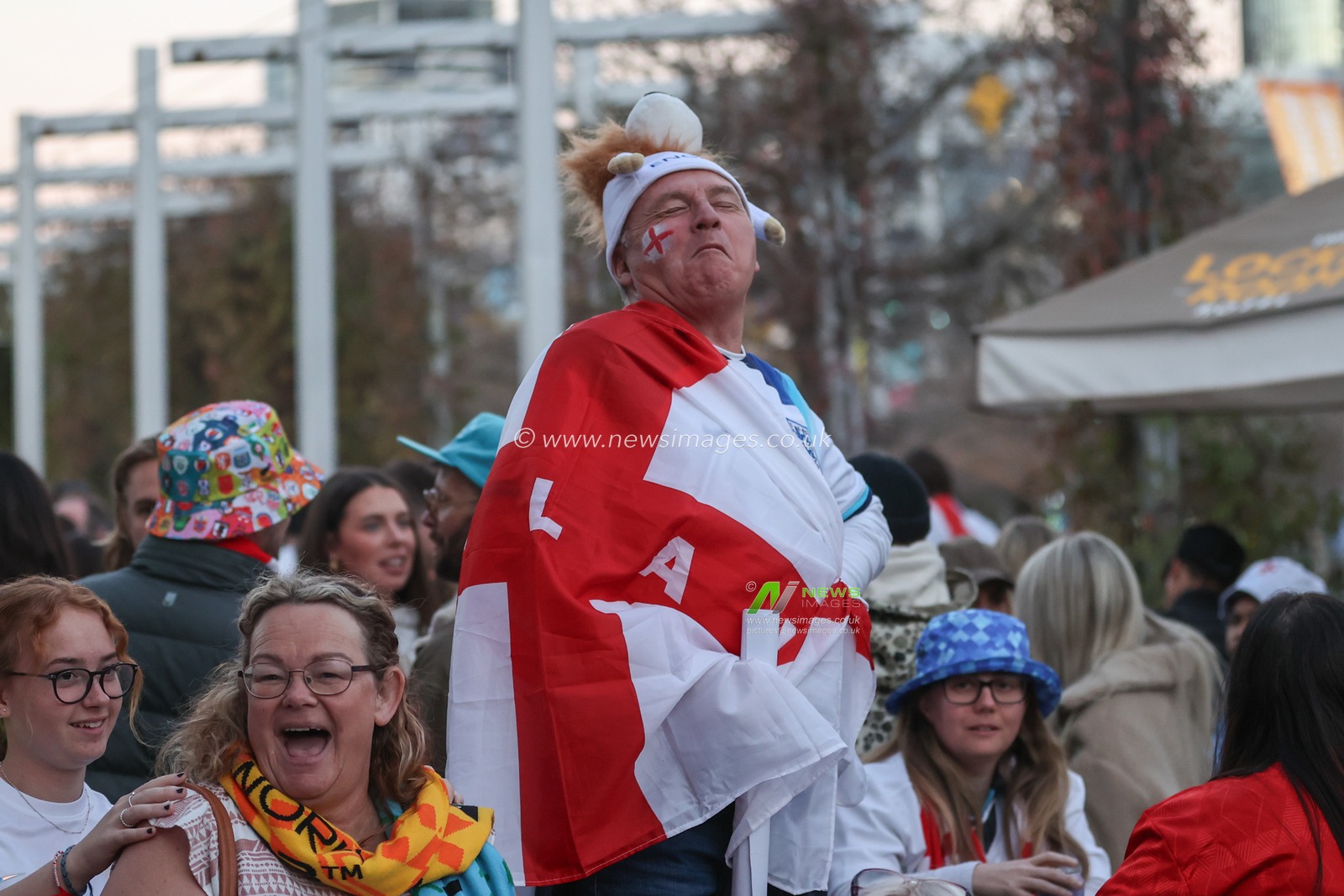 Fans arrive during the FIFA Women's World Cup 2023 Final match Spain Women vs England Women at Stadium Australia, Sydney, Australia, 20th August 2023

(Photo by Patrick Hoelscher/News Images)