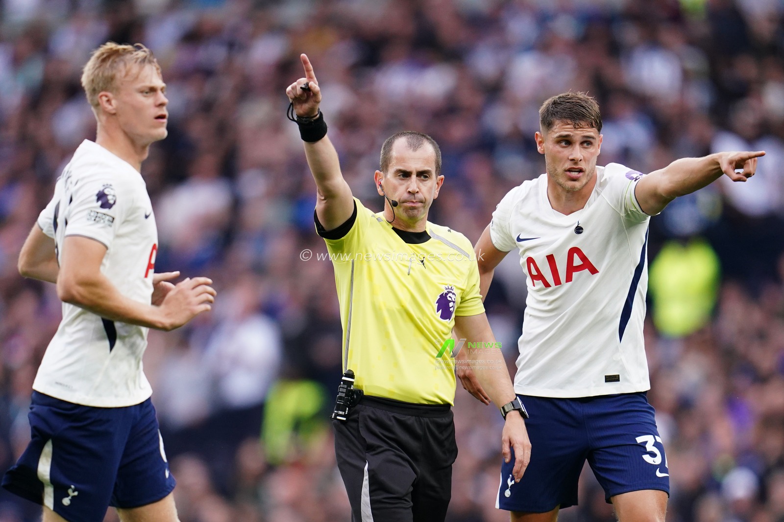 during the Premier League match Tottenham Hotspur vs Newcastle Untied at Tottenham Hotspur Stadium, London, United Kingdom on 29 August 2026

(Photo by Harvey Murphy/News Images)