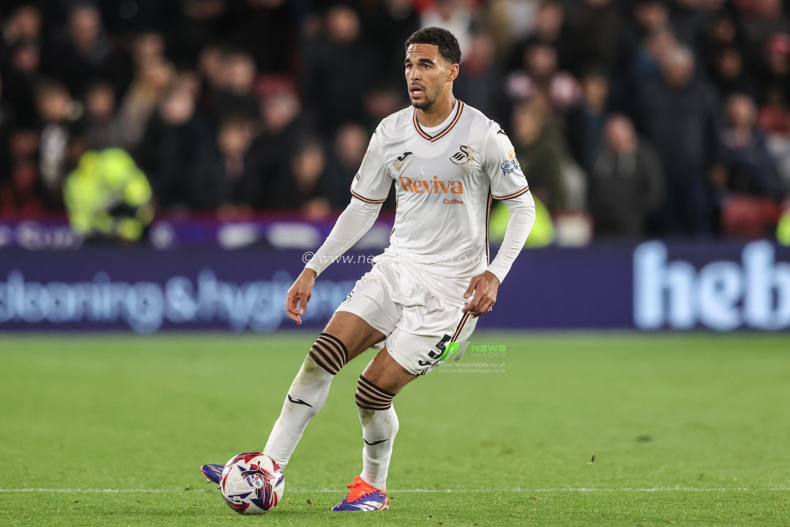 Ben Cabango of Swansea City in action during the Sky Bet Championship match Sheffield United vs Swansea City at Bramall Lane, Sheffield, United Kingdom, 2nd October 2024

(Photo by Alfie Cosgrove/News Images)