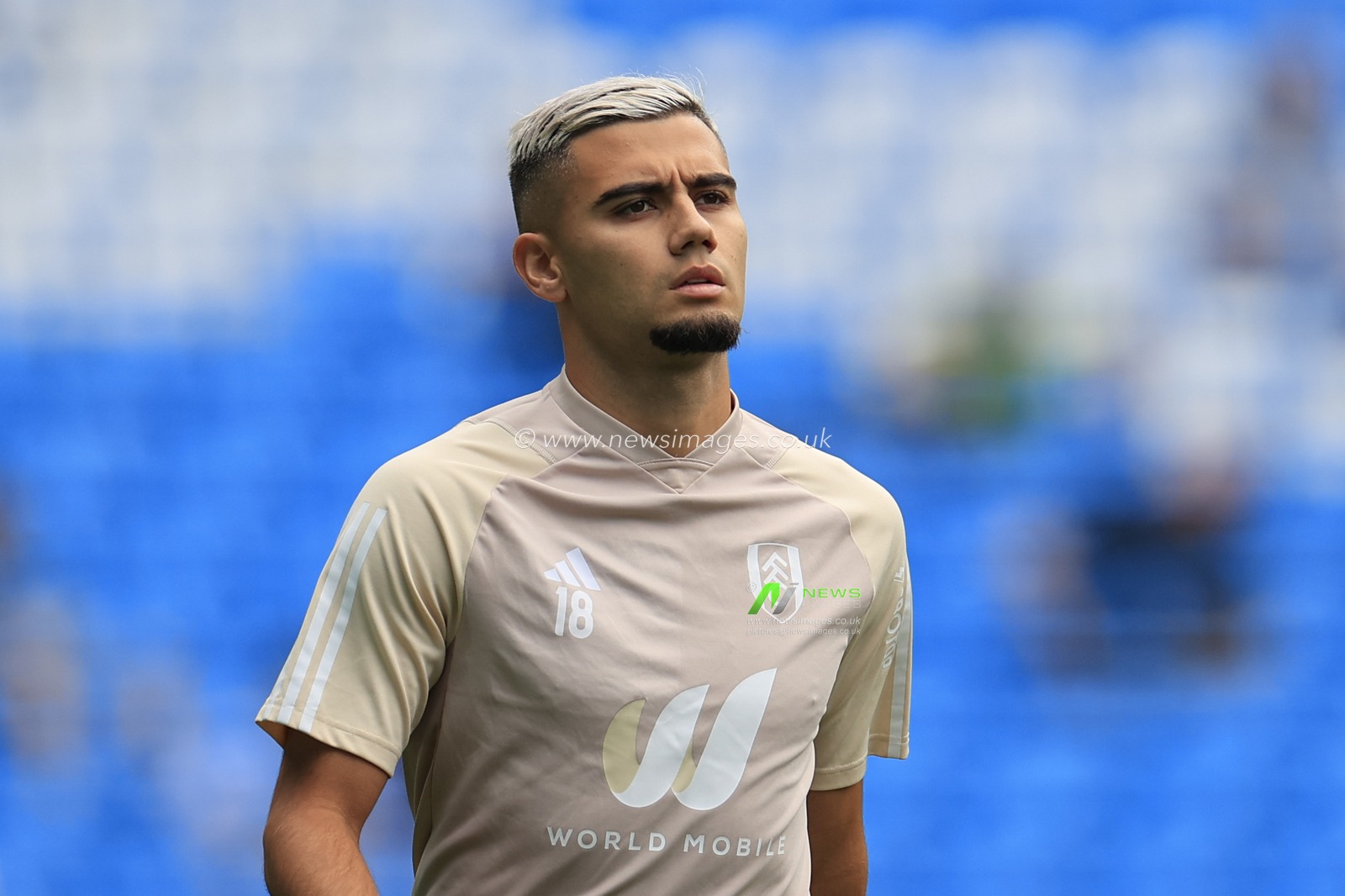 Andreas Pereira #18 of Fulham during the warm-up ahead of the Premier League match Manchester City vs Fulham at Etihad Stadium, Manchester, United Kingdom, 2nd September 2023

(Photo by Conor Molloy/News Images)