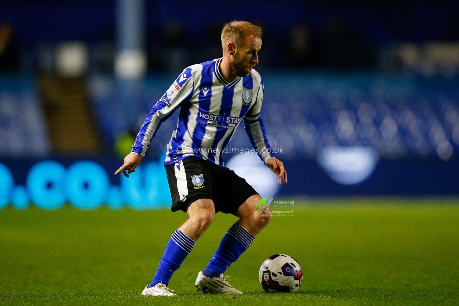 Barry Bannan #10 of Sheffield Wednesday during the Sky Bet League 1 match Sheffield Wednesday vs Port Vale at Hillsborough, Sheffield, United Kingdom, 29th December 2022

(Photo by Ben Early/News Images)
