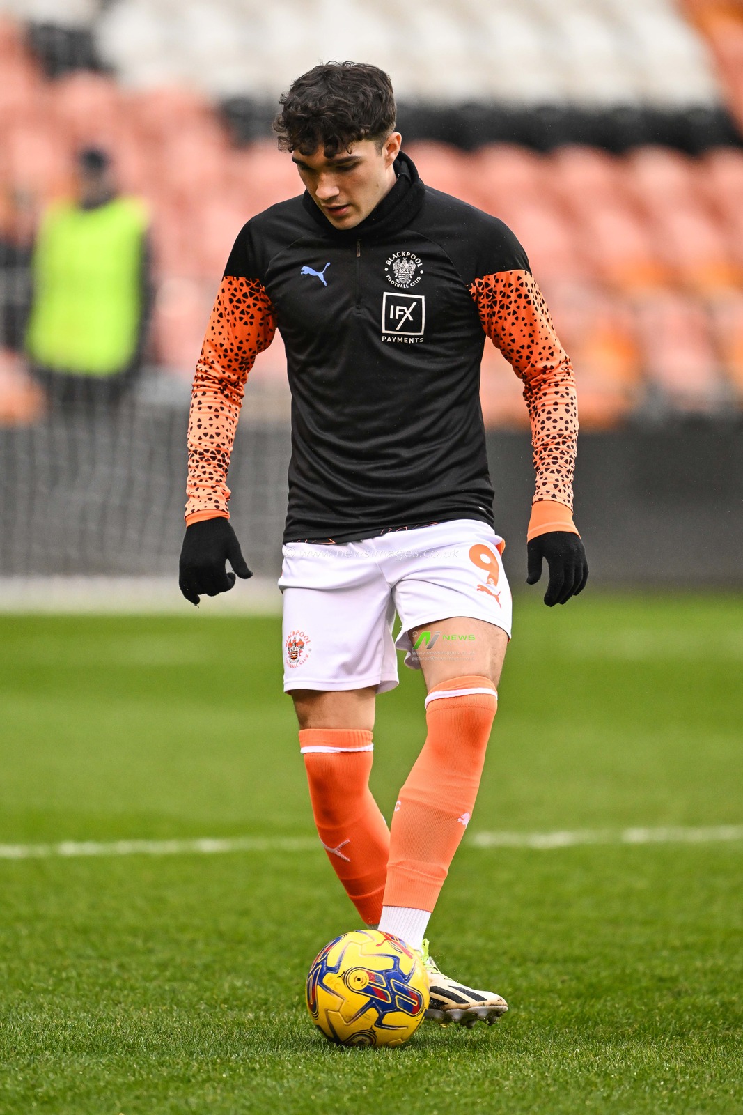Kyle Joseph of Blackpool during the pre-game warmup ahead of the Sky Bet League 1 match Blackpool vs Exeter City at Bloomfield Road, Blackpool, United Kingdom, 13th January 2024

(Photo by Craig Thomas/News Images)