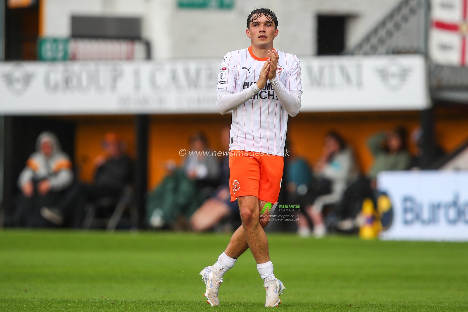 Kyle Joseph of Blackpool applauds the travelling fans during the Sky Bet League 1 match Cambridge United vs Blackpool at Abbey Stadium, Cambridge, United Kingdom, 24th August 2024

(Photo by Gareth Evans/News Images)