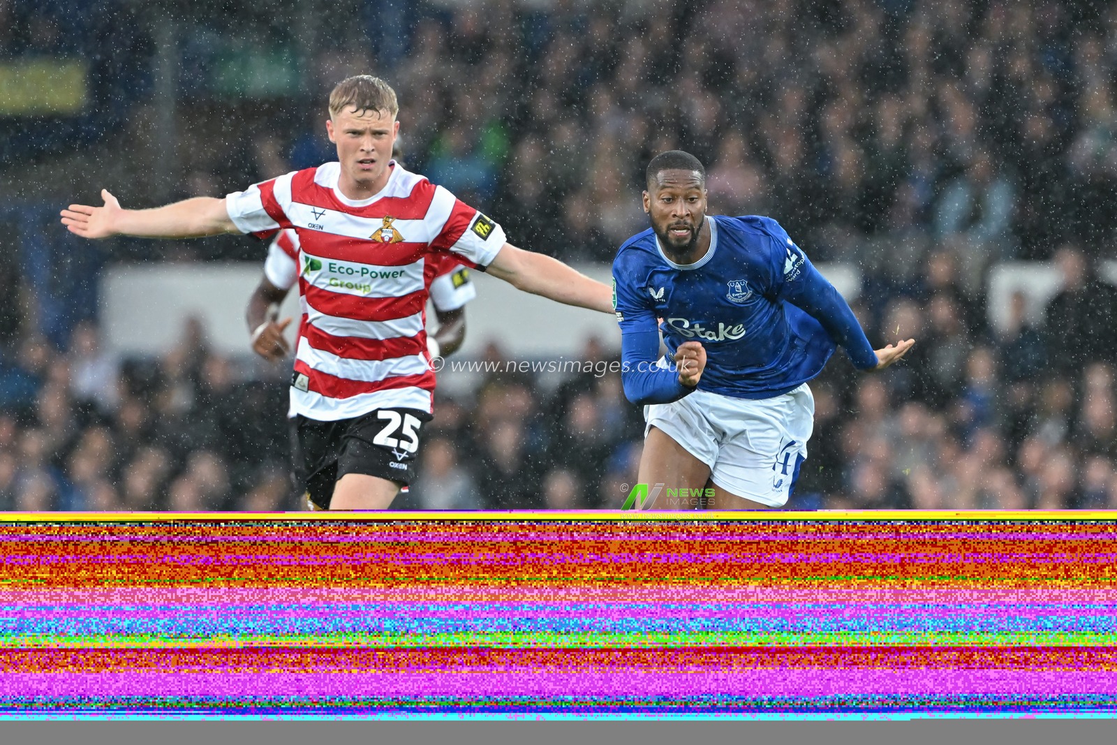 Beto of Everton chases down the ball during the Carabao Cup match Everton vs Doncaster Rovers at Goodison Park, Liverpool, United Kingdom, 27th August 2024

(Photo by Cody Froggatt/News Images)