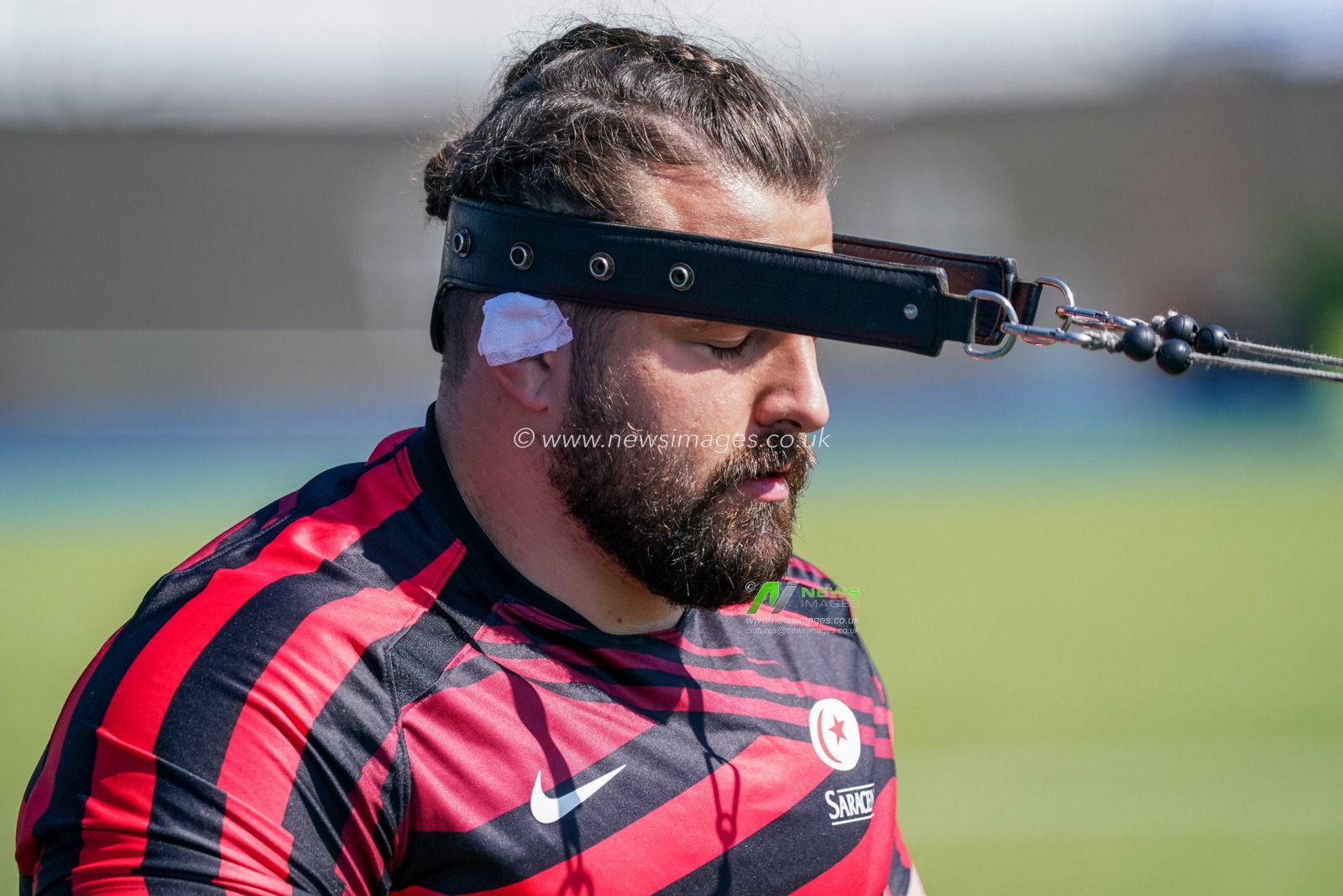 Alec Clarey #18 of Saracens warming up