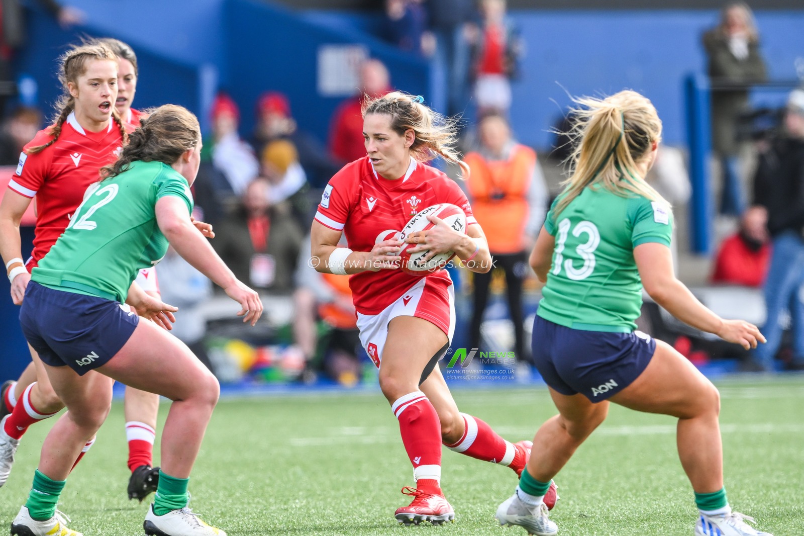 Kerin Lake of Wales makes a break during the TikTok Womenâ€™s Six Nations match Wales vs Ireland at BT Cardiff Arms Park, Cardiff, United Kingdom, 25th March 2023

(Photo by Craig Thomas/News Images)