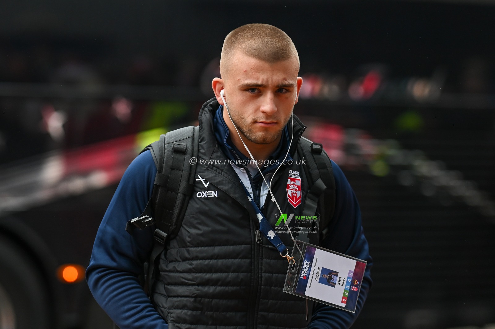 Mikey Lewis of England arrives at the stadium before the Rugby League International match England vs Tonga at John Smith's Stadium, Huddersfield, United Kingdom, 28th October 2023

(Photo by Craig Thomas/News Images)