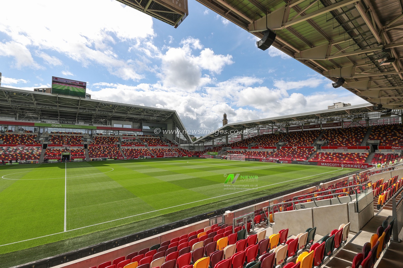 A general view of Brentford Community Stadium during the Premier League match Brentford vs Tottenham Hotspur at Brentford Community Stadium, London, United Kingdom, 13th August 2023

(Photo by Mark Cosgrove/News Images)