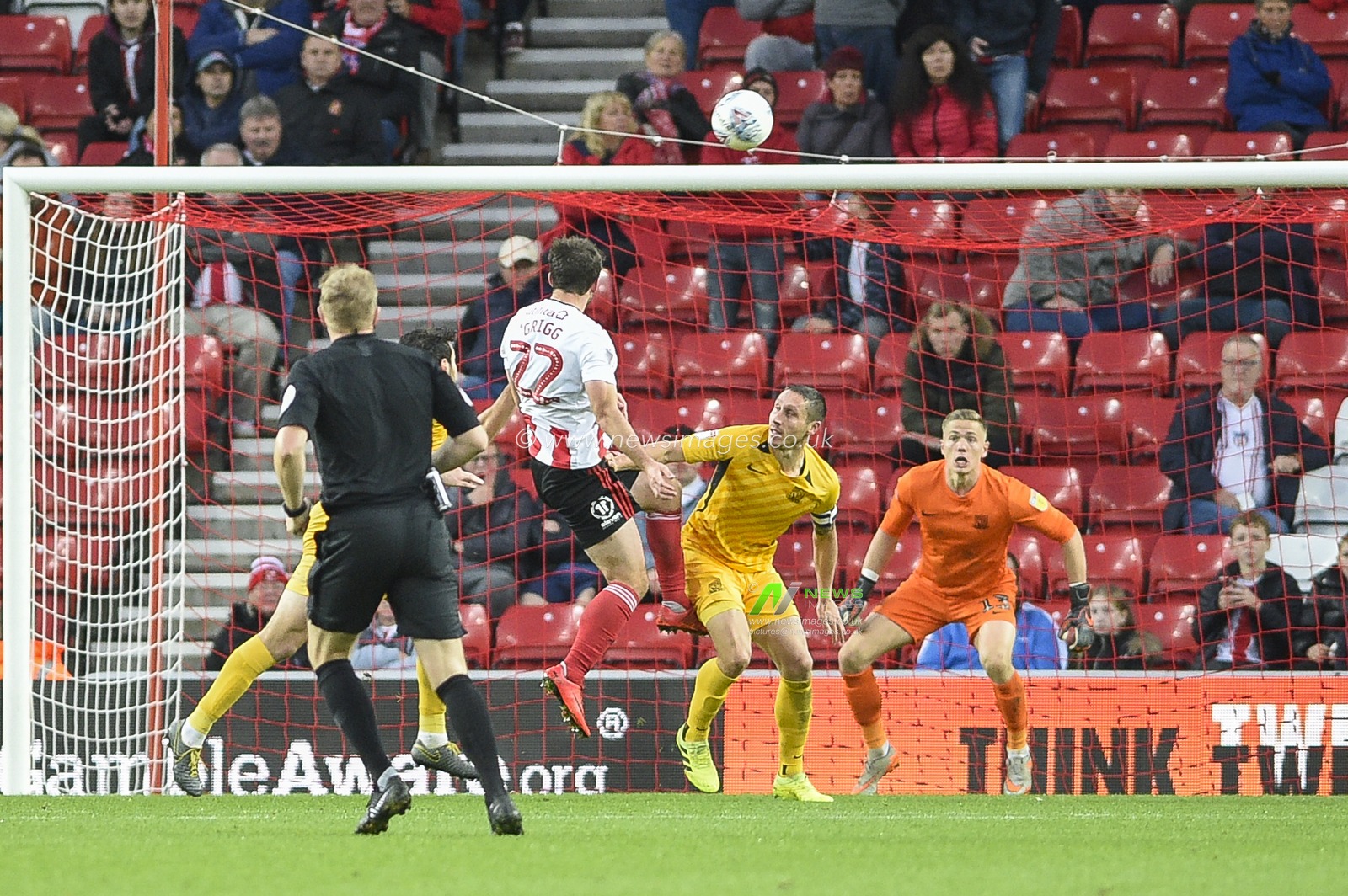 2nd November 2019, Stadium Of Light, Sunderland, England; Sky Bet League 1, Sunderland v Southend United : Will Grigg of Sunderland heads at goal

Credit: Iam Burn/News Images
