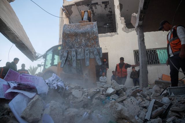 12 dead and a number of injured in an Israeli bomb that targeted the Deir al-Balah municipality building in the central Gaza Strip this evening.(Photo: Mohammed Skaik/News Images)