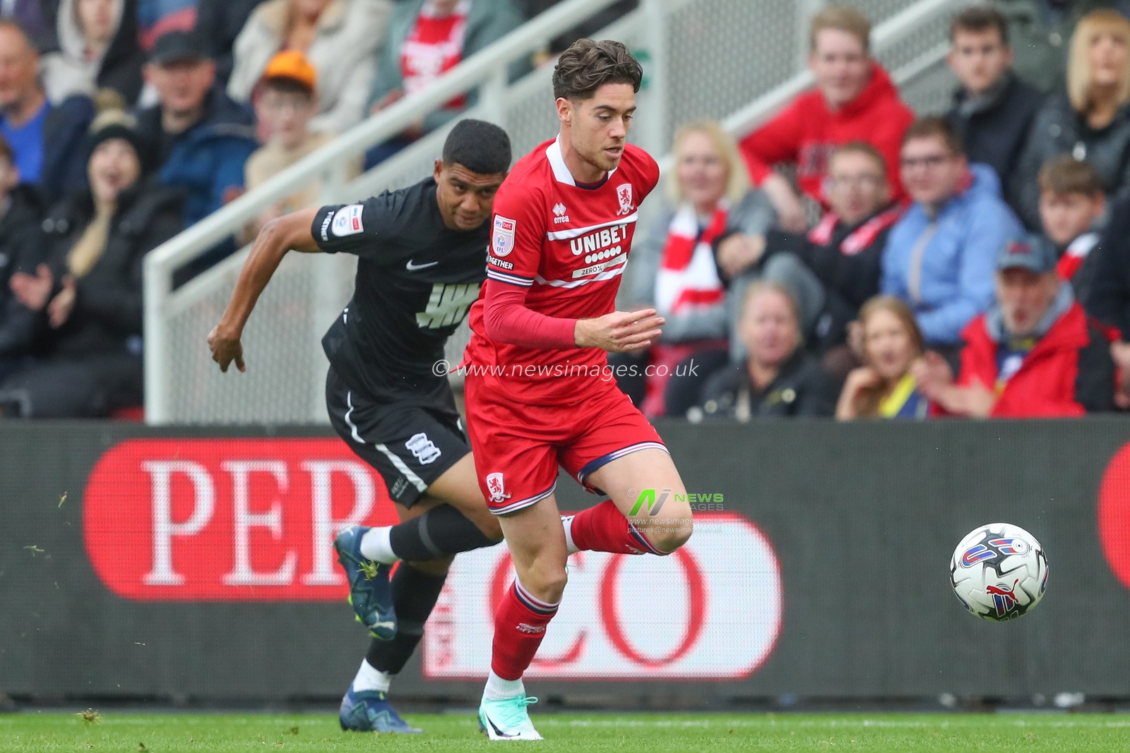 Hayden Hackney #7 of Middlesbrough breaks with the ball during the Sky Bet Championship match Middlesbrough vs Birmingham City at Riverside Stadium, Middlesbrough, United Kingdom, 21st October 2023

(Photo by Gareth Evans/News Images)