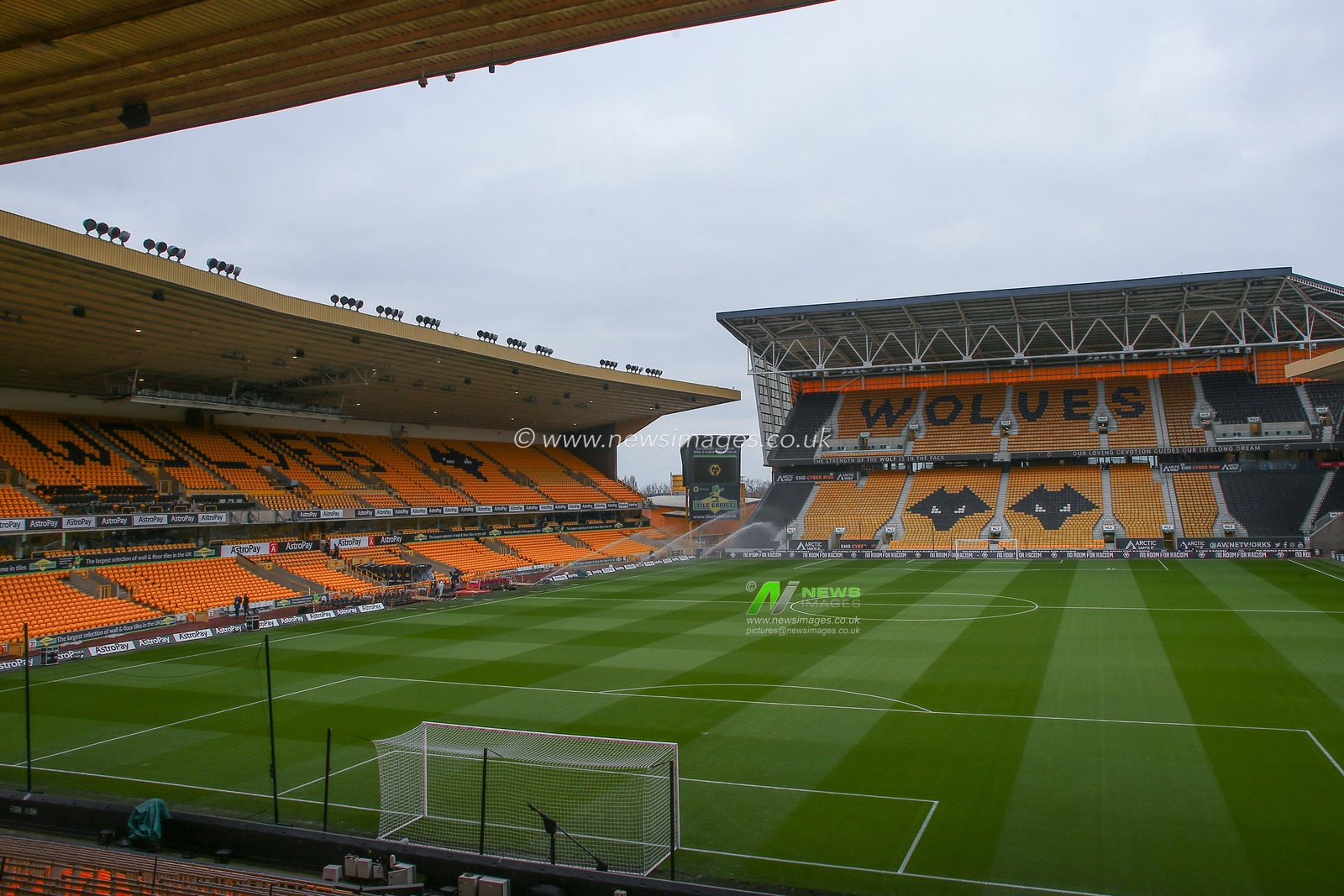 A general view inside of the Molineux, home of Wolverhampton Wanderers ahead of the Premier League match Wolverhampton Wanderers vs Tottenham Hotspur at Molineux, Wolverhampton, United Kingdom, 4th March 2023

(Photo by Gareth Evans/News Images)
