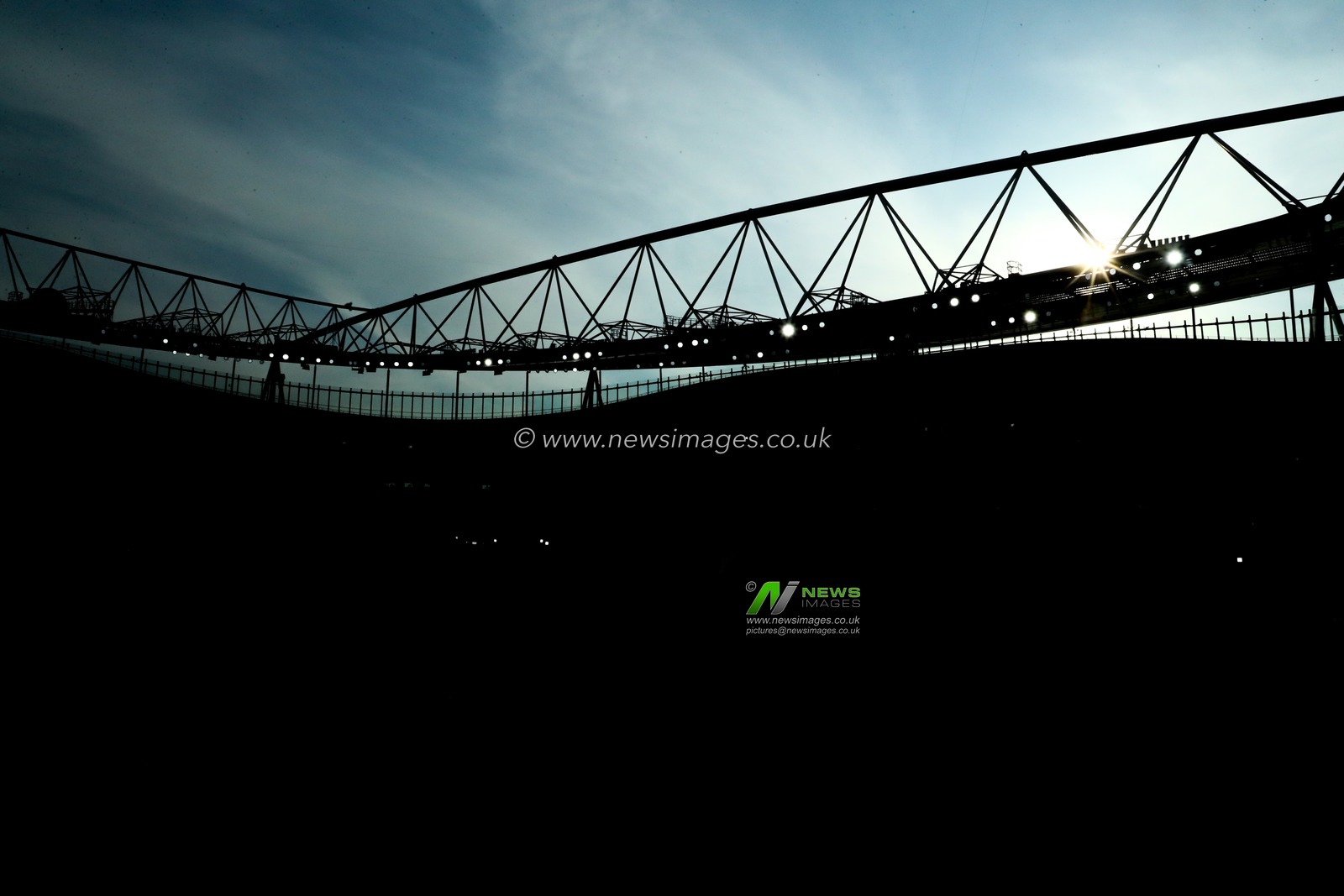 The sun sets over Emirates Stadium prior to the UEFA Champions League Quarter-finals match Arsenal vs Real Madrid at Emirates Stadium, London, United Kingdom, 8th April 2025

(Photo by Izzy Poles/News Images)