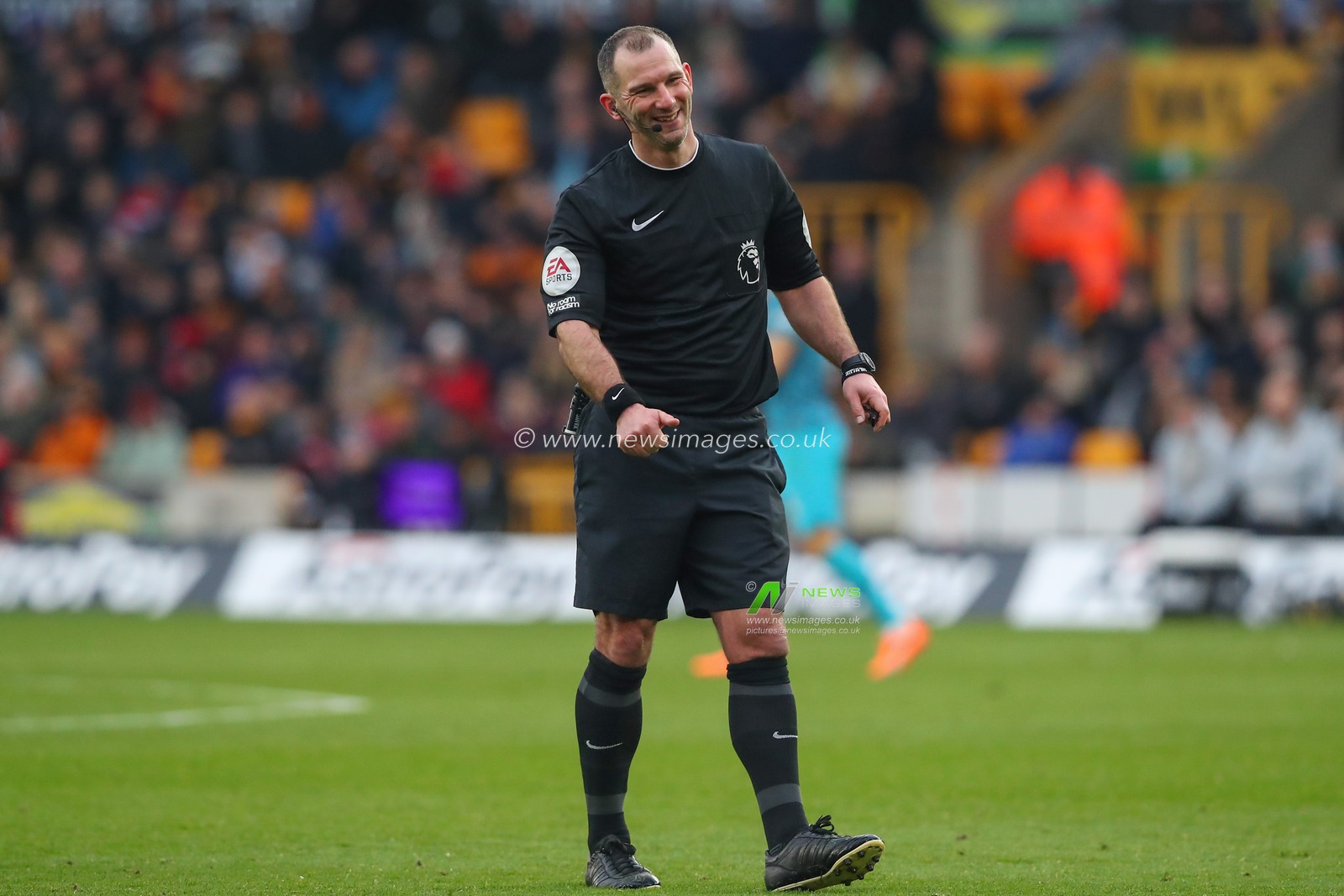 referee Tim Robinson laughs during the Premier League match Wolverhampton Wanderers vs Tottenham Hotspur at Molineux, Wolverhampton, United Kingdom, 4th March 2023

(Photo by Gareth Evans/News Images)