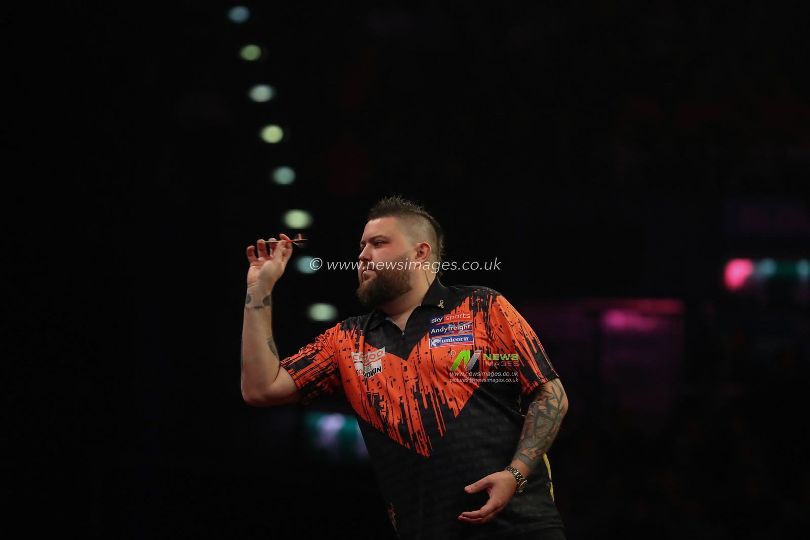 Michael Smith throws a dart during the 2023 Cazoo PDC Premier League Darts Night 10 at Utilita Arena Birmingham, Birmingham, United Kingdom, 6th April 2023

(Photo by Gareth Evans/News Images)
