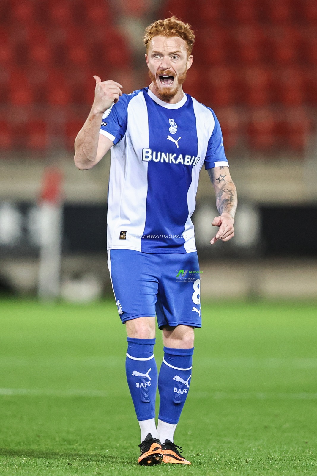 Ryan Woods of Oldham Athletic gives his team instructions during the The Vertu Trophy Northern Group E match Rotherham United vs Oldham Athletic at New York Stadium, Rotherham, United Kingdom, 7th October 2025

(Photo by Alfie Cosgrove/News Images)