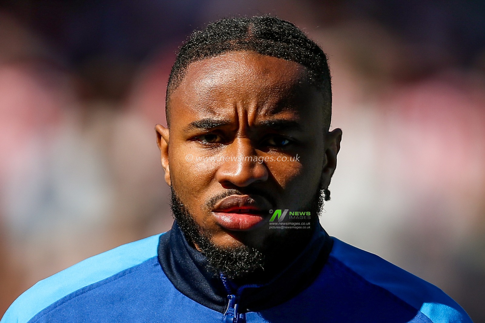 Tosin Adarabioyo of Chelsea lines up prior to the Premier League match Brentford vs Chelsea at The Gtech Community Stadium, London, United Kingdom, 6th April 2025

(Photo by Izzy Poles/News Images)