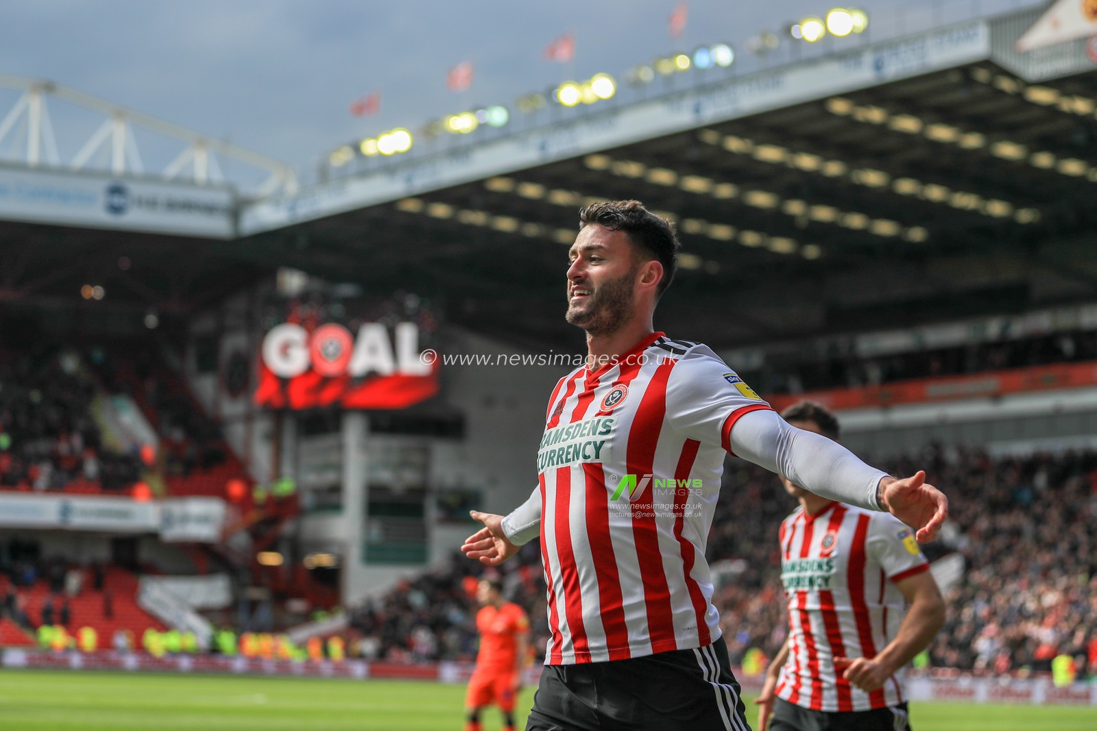 13th April 2019 , Bramall Lane, Sheffield, England; Sky Bet Championship, Sheffield United vs Millwall ; Gary Madine (14) of Sheffield United celebrates his goal to make it 1-0


Credit: Mark Cosgrove/News Images

English Football League images are subject to DataCo Licence