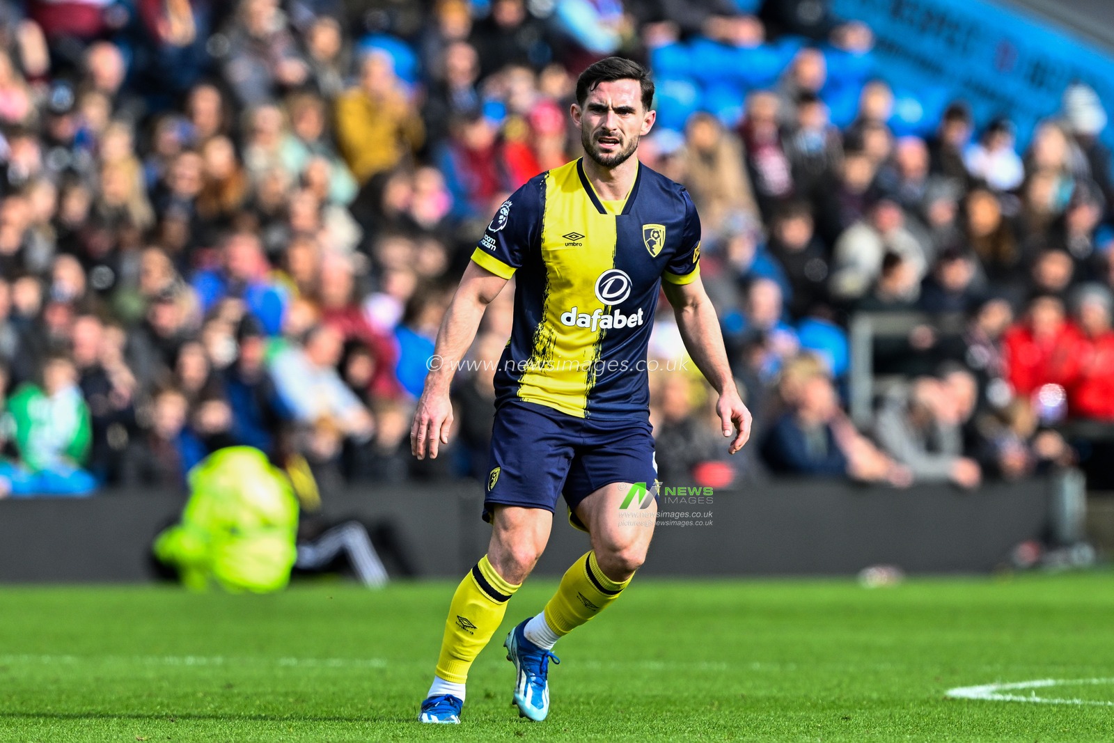 Lewis Cook of Bournemouthduring the Premier League match Burnley vs Bournemouth at Turf Moor, Burnley, United Kingdom, 3rd March 2024

(Photo by Cody Froggatt/News Images)