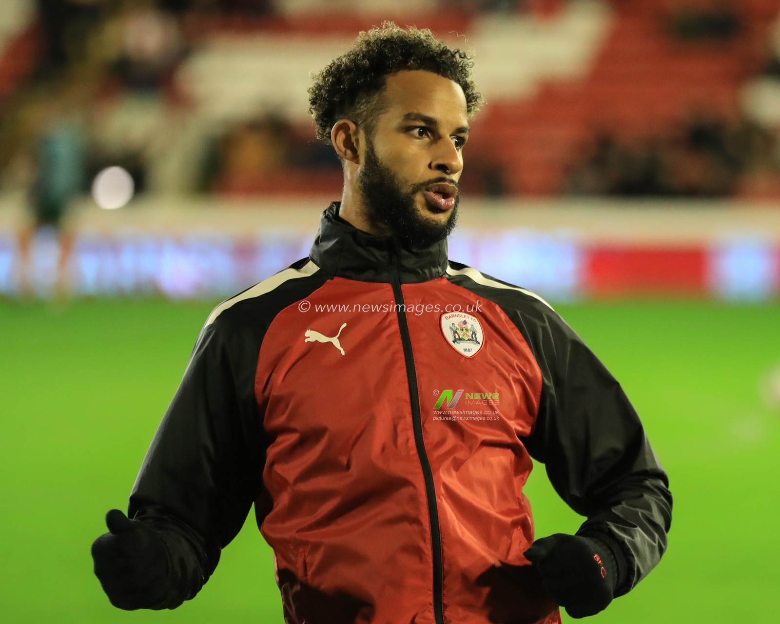 Barry Cotter #17 of Barnsley in the pregame warmup session during the Emirates FA Cup 1st Round match Barnsley vs Horsham FC at Oakwell, Barnsley, United Kingdom, 3rd November 2023

(Photo by Alfie Cosgrove/News Images)