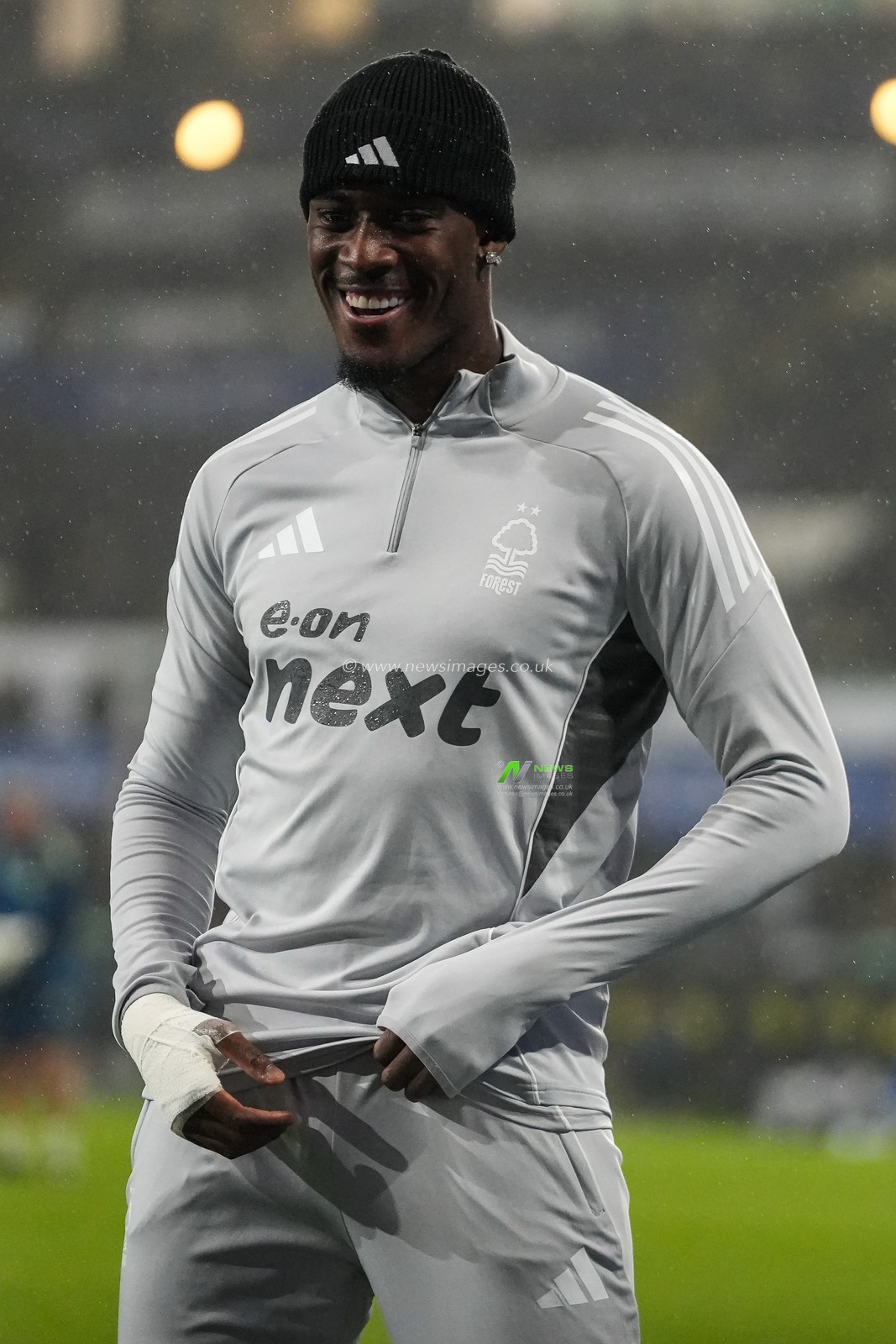 Callum Hudson-Odoi of Nottingham Forest warms-up ahead of the Carabao Cup 3rd Round Swansea City vs Nottingham Forest at Swansea.com Stadium, Swansea, United Kingdom, 17th September 2025

(Photo by Andrew Lewis/News Images)