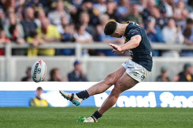 Jake Connor of Leeds Rhinos converts for a goal during the Betfred Super League round 12 match Leeds Rhinos vs Huddersfield Giants at AMT Headingley Stadium, Leeds, United Kingdom on 22 May 2026

(Photo by Mark Cosgrove/News Images)