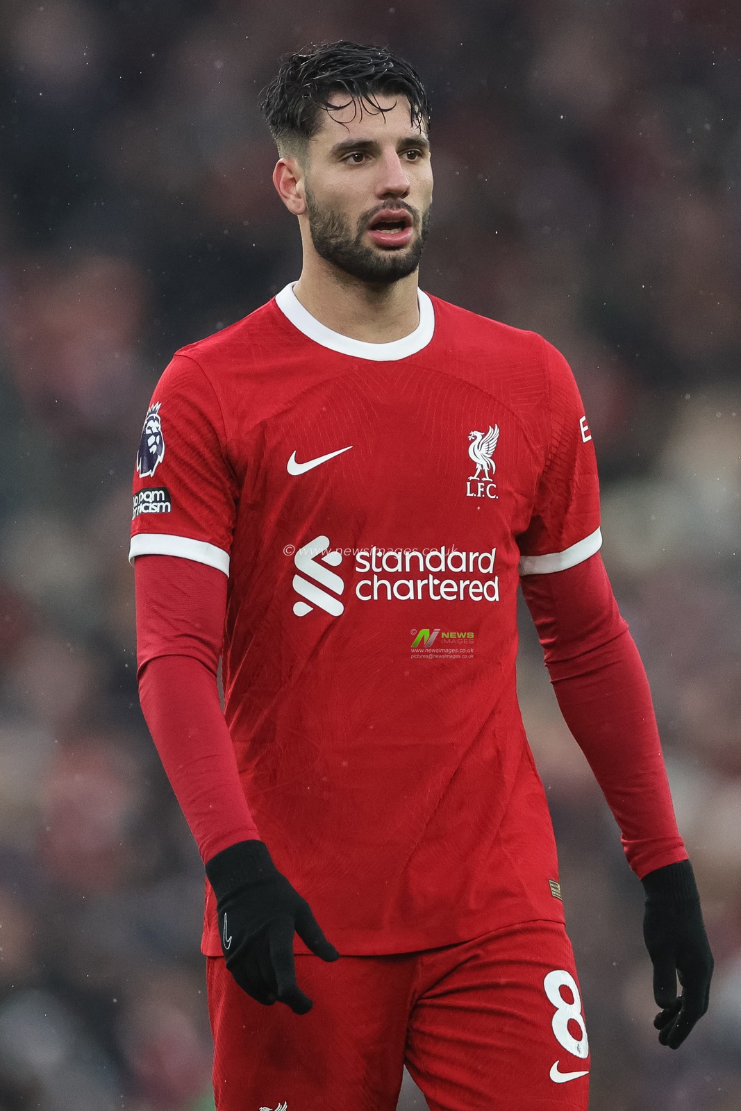 Dominik Szoboszlai #8 of Liverpool during the Premier League match Liverpool vs Fulham at Anfield, Liverpool, United Kingdom, 3rd December 2023

(Photo by Mark Cosgrove/News Images)