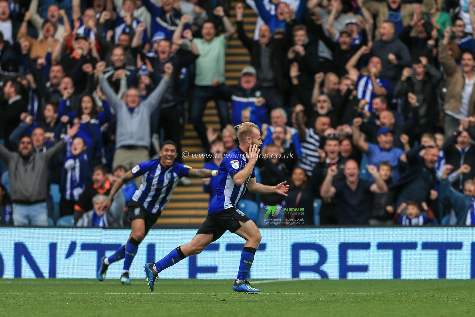 15th September 2018, Hillsborough, Sheffield, England; Sky Bet EFL Championship, Sheffield Wednesday v Stoke City ;  Barry Bannan of Sheffield Wednesday celebrates his goal to make it 2-2




EDITORIAL USE ONLY No use with unauthorised audio, video, data, fixture lists, club/league logos or 'live' services. Online in-match use limited to 45 images, no video emulation. No use in betting, games or single club/league/player publications and all English Football League images are subject to DataCo Licence