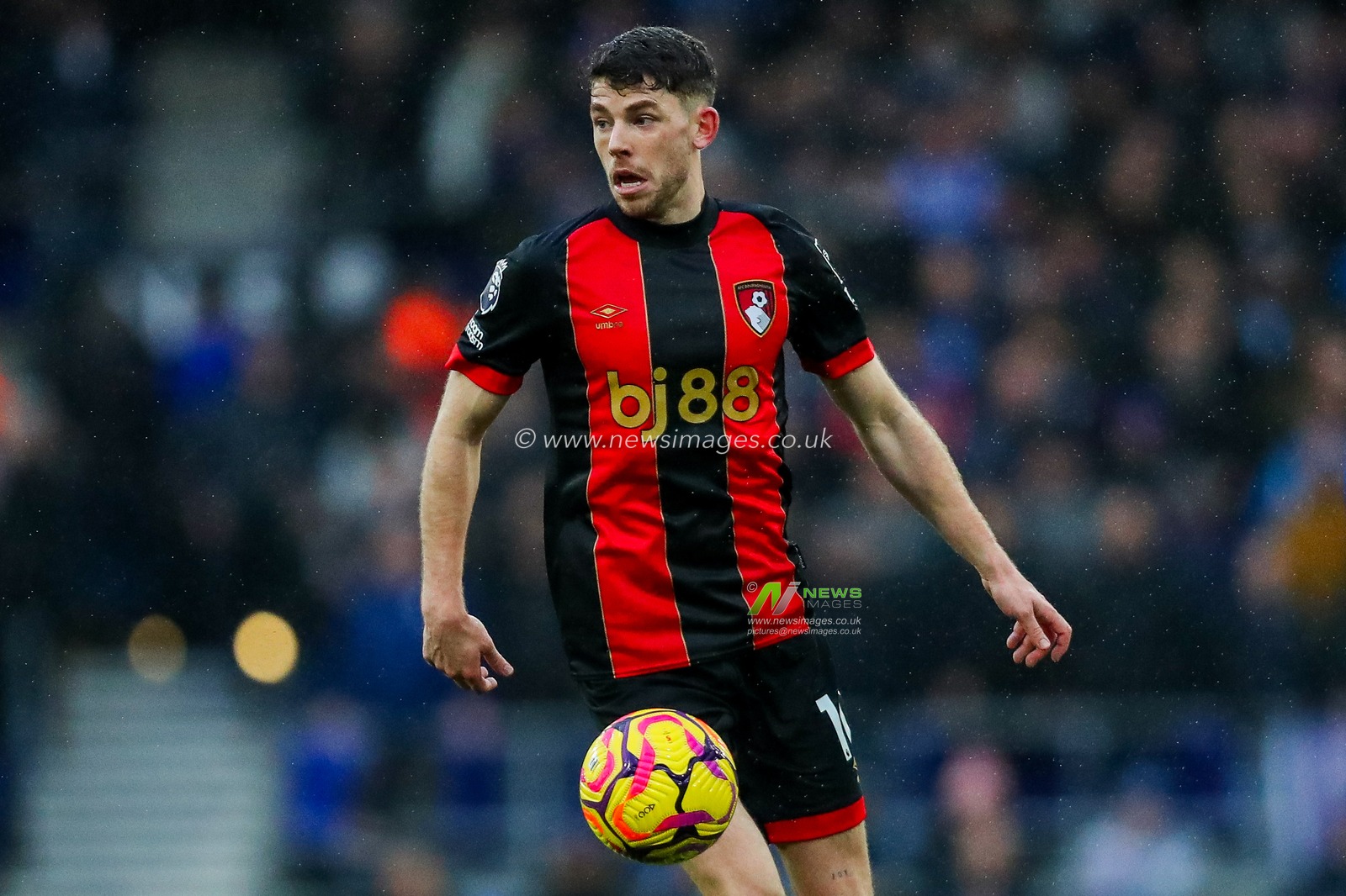 Adam Smith of AFC Bournemouth runs with the ball during the Premier League match Ipswich Town vs Bournemouth at Portman Road, Ipswich, United Kingdom, 8th December 2024

(Photo by Izzy Poles/News Images)