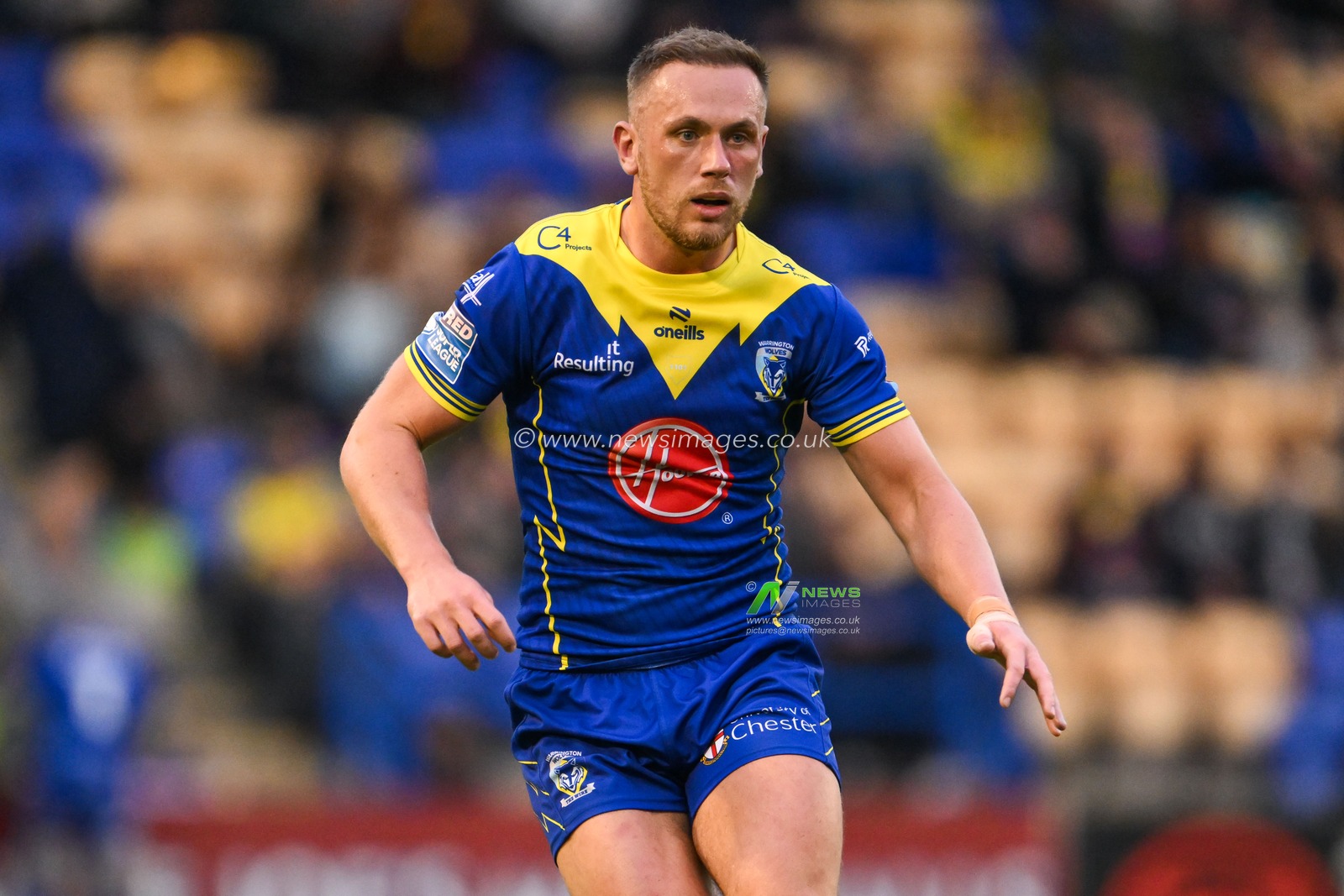 Ben Currie of Warrington Wolves during the Betfred Super League Round 17 match Warrington Wolves vs Leeds Rhinos at Halliwell Jones Stadium, Warrington, United Kingdom, 11th July 2024

(Photo by Craig Thomas/News Images)