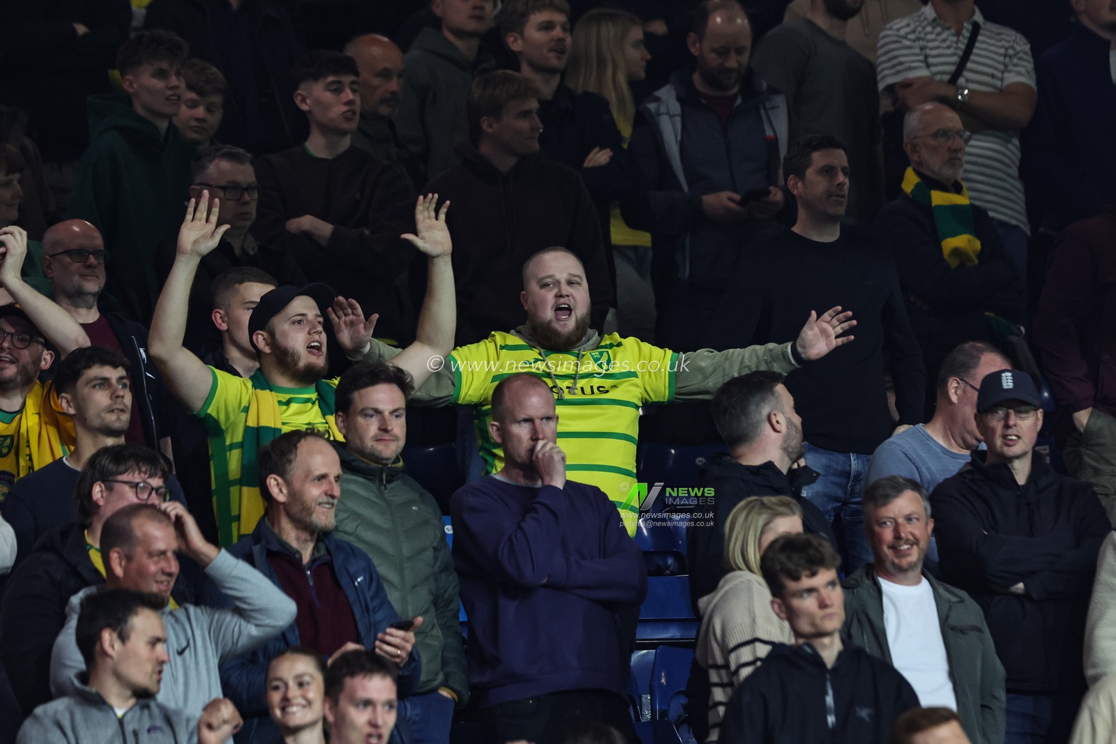 Norwich fans singing their team on during the Sky Bet Championship Play-off Semi Final Second Leg Leeds United vs Norwich City at Elland Road, Leeds, United Kingdom, 16th May 2024

(Photo by Mark Cosgrove/News Images)