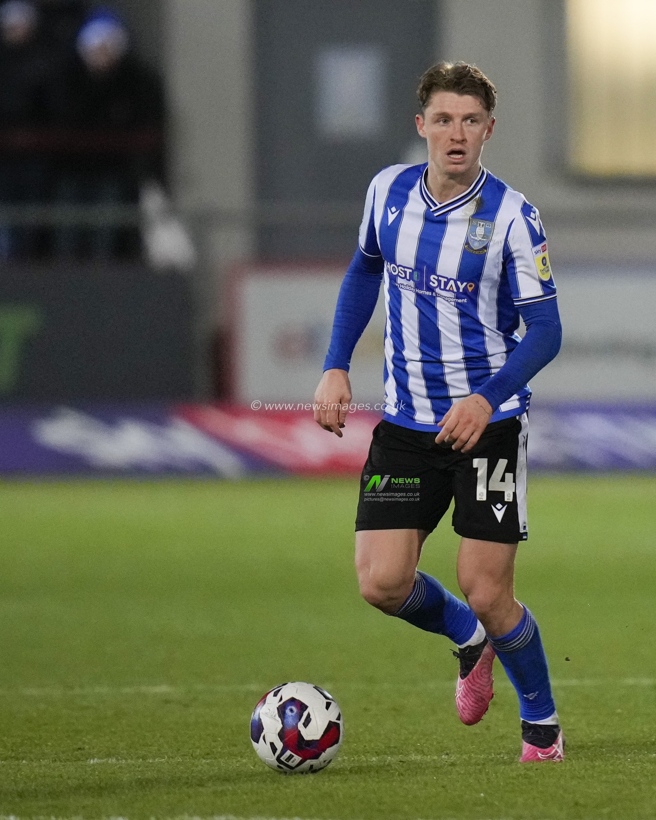 George Byers #14 of Sheffield Wednesday during the Sky Bet League 1 match Fleetwood Town vs Sheffield Wednesday at Highbury Stadium, Fleetwood, United Kingdom, 26th December 2022

(Photo by Steve Flynn/News Images)