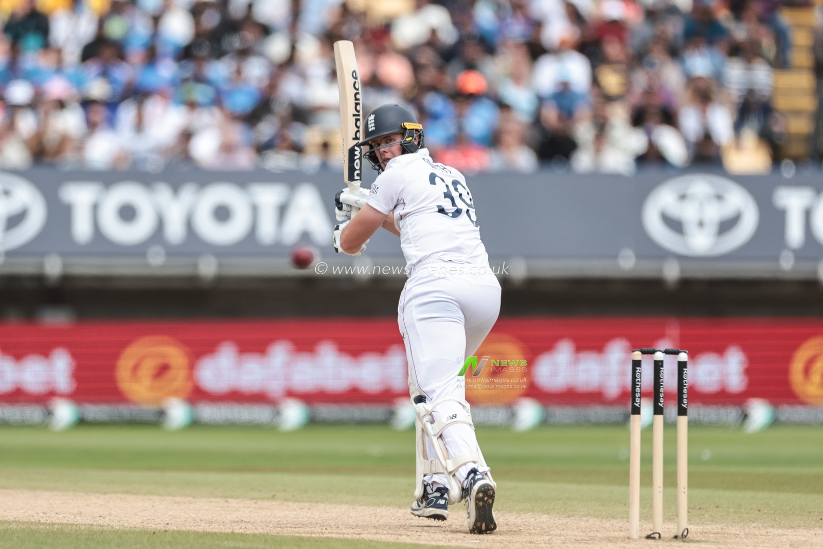 Jamie Smith of England hits a four (4) during the 2nd Rothesay Test Match day 5 England v India at Edgbaston, Birmingham, United Kingdom, 6th July 2025

(Photo by Mark Cosgrove/News Images)
