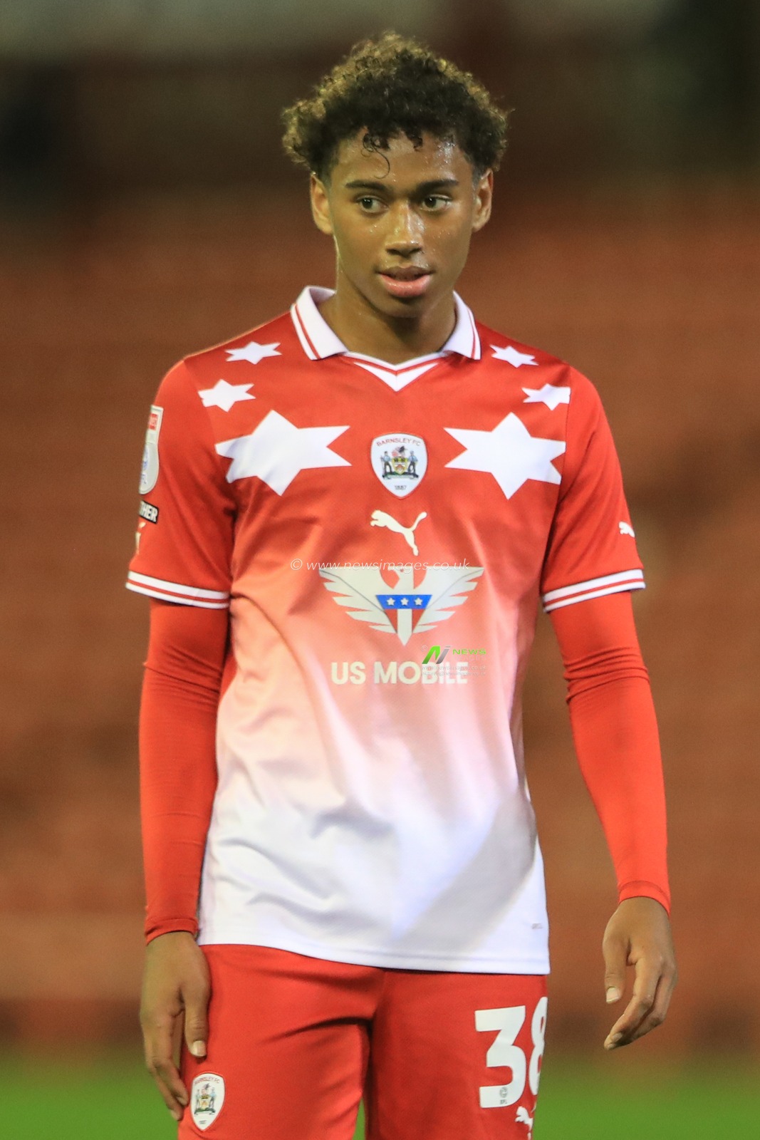 Theo Chapman #38 of Barnsley during the EFL Trophy match Barnsley vs Manchester City U21 at Oakwell, Barnsley, United Kingdom, 26th September 2023

(Photo by Alfie Cosgrove/News Images)