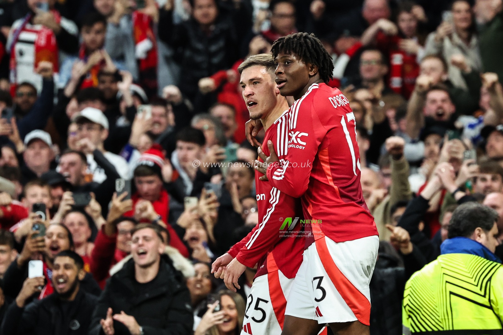 Manuel Ugarte of Manchester United celebrates his goal to make it 1-0 during the UEFA Europa League Quarter-finals match Manchester United vs Lyon at Old Trafford, Manchester, United Kingdom, 17th April 2025

(Photo by Mark Cosgrove/News Images)