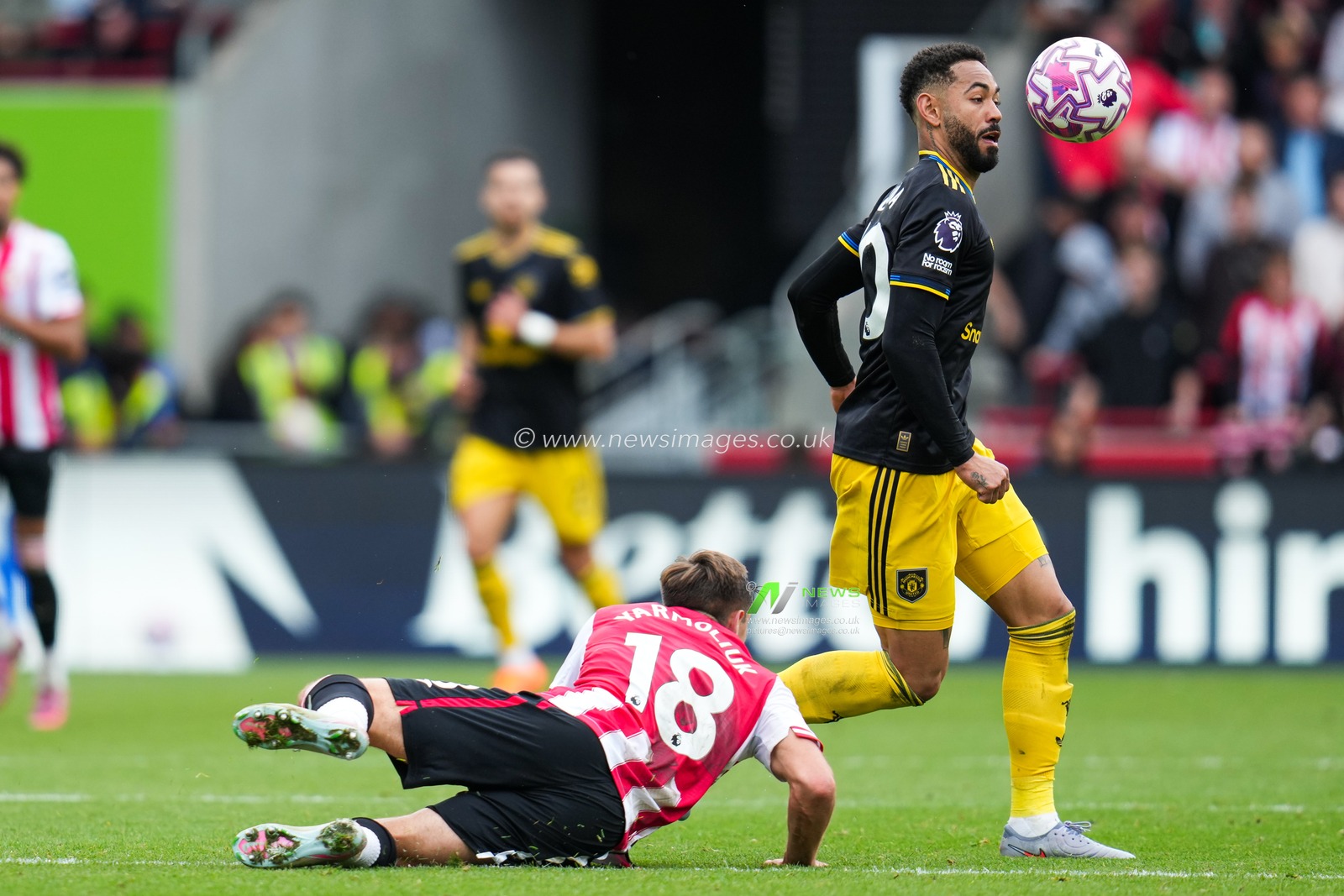 Matheus Cunha of Manchester United during the Premier League match Brentford vs Manchester United at The Gtech Community Stadium, London, United Kingdom, 27th September 2025

(Photo by Harvey Murphy/News Images)