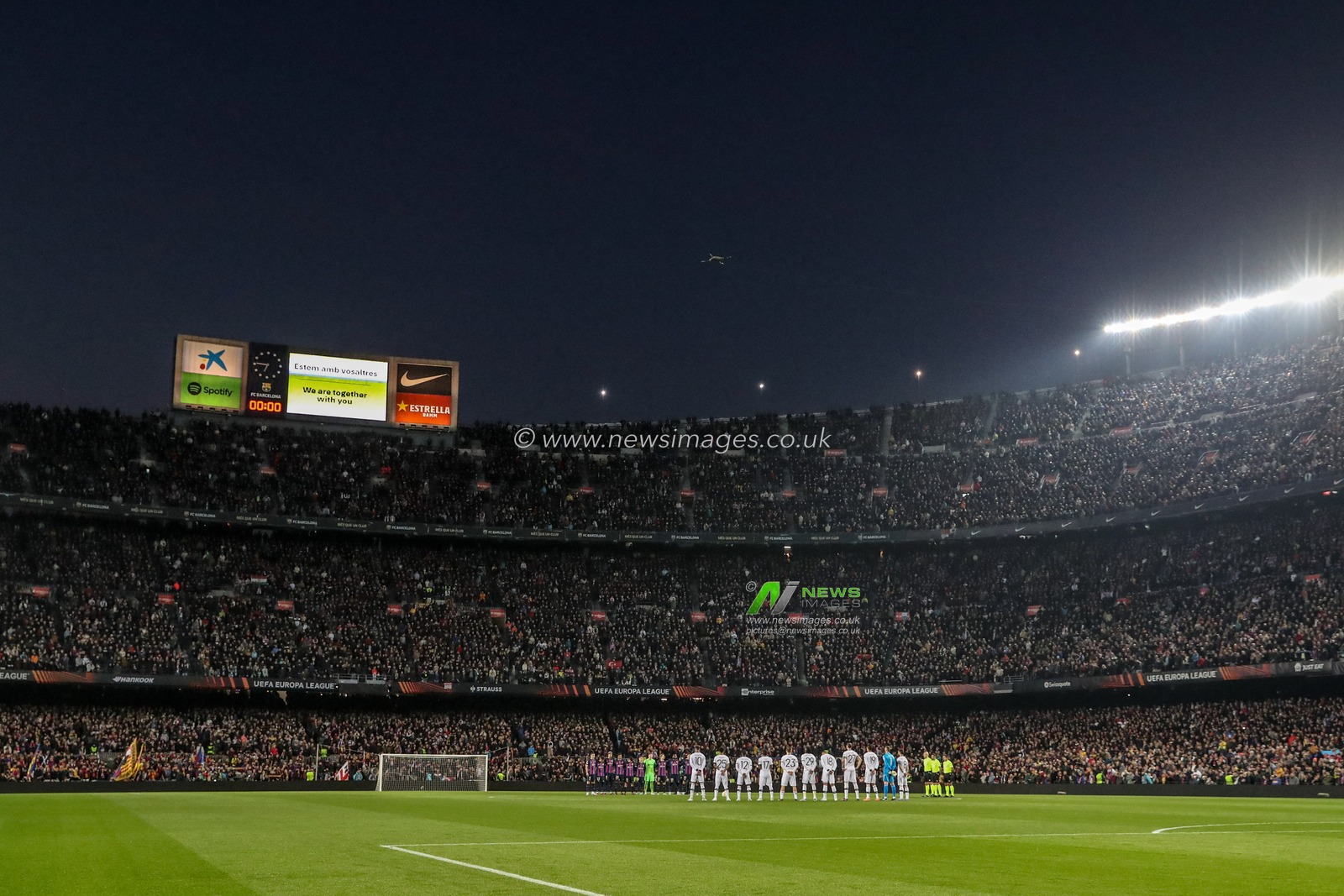 Players, officials and attendees hold a minutes silence in memory of the Turkish earthquake during the UEFA Europa League Knockout Round Play-Offs Barcelona vs Manchester United at Spotify Camp Nou, Barcelona, Spain, 16th February 2023

(Photo by Mark Cosgrove/News Images)
