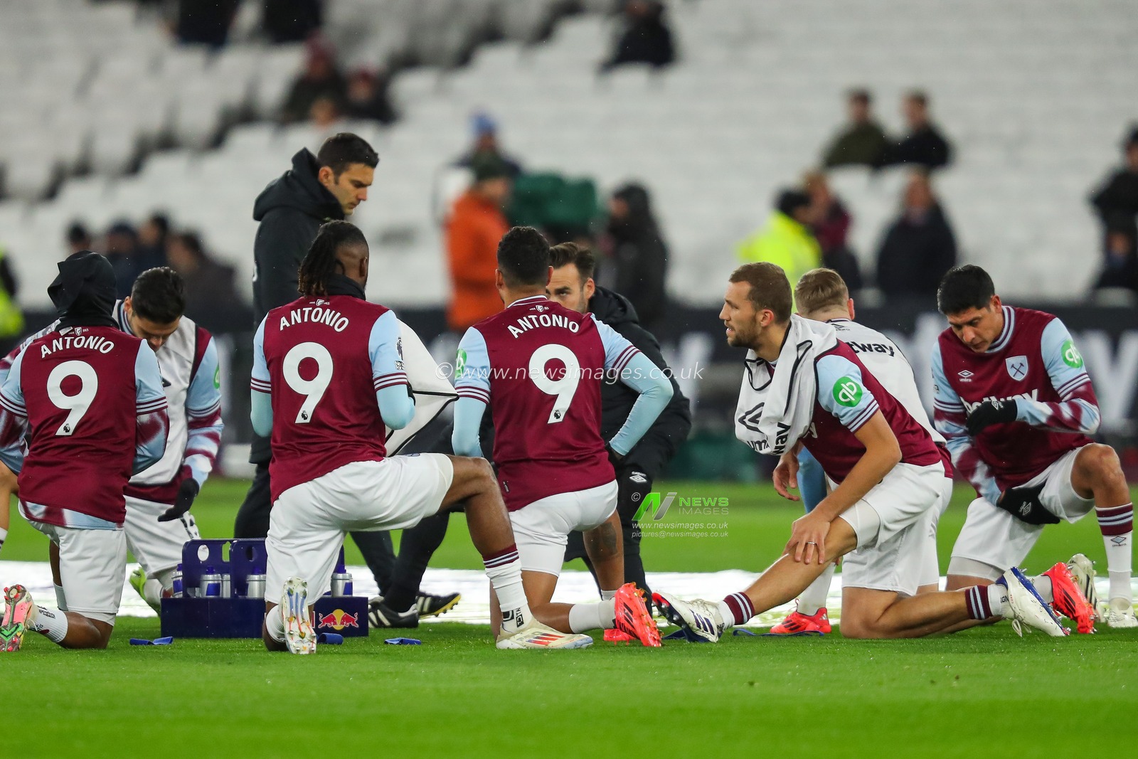 All the West Ham Players we Antonio 9 shirts during the pre-game warmup ahead of the Premier League match West Ham United vs Wolverhampton Wanderers at London Stadium, London, United Kingdom, 9th December 2024

(Photo by Izzy Poles/News Images)