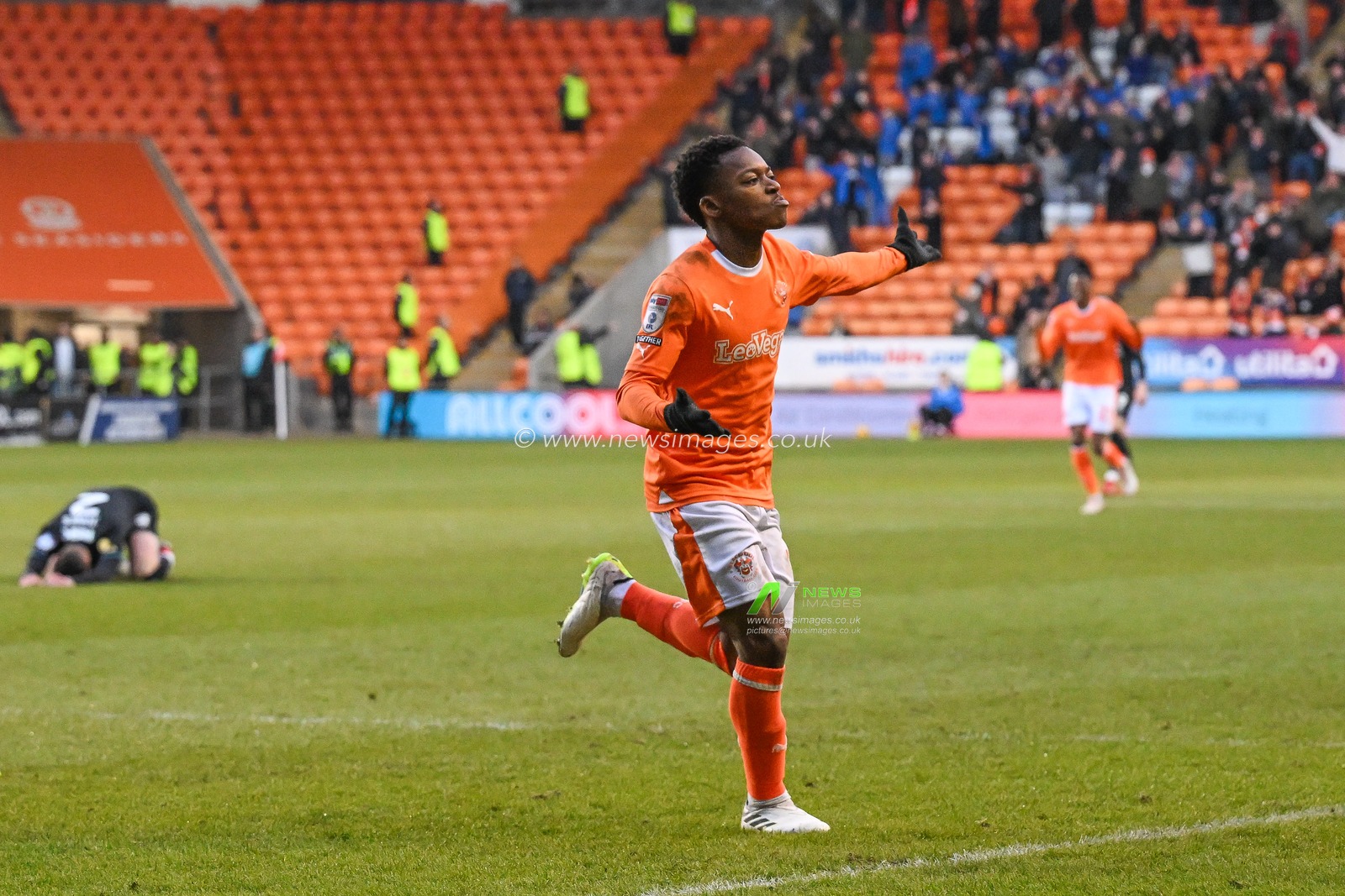 Karamoko DembÃ©lÃ© of Blackpool celebrates his goal to make it 1-0 during the Sky Bet League 1 match Blackpool vs Charlton Athletic at Bloomfield Road, Blackpool, United Kingdom, 27th January 2024

(Photo by Craig Thomas/News Images)