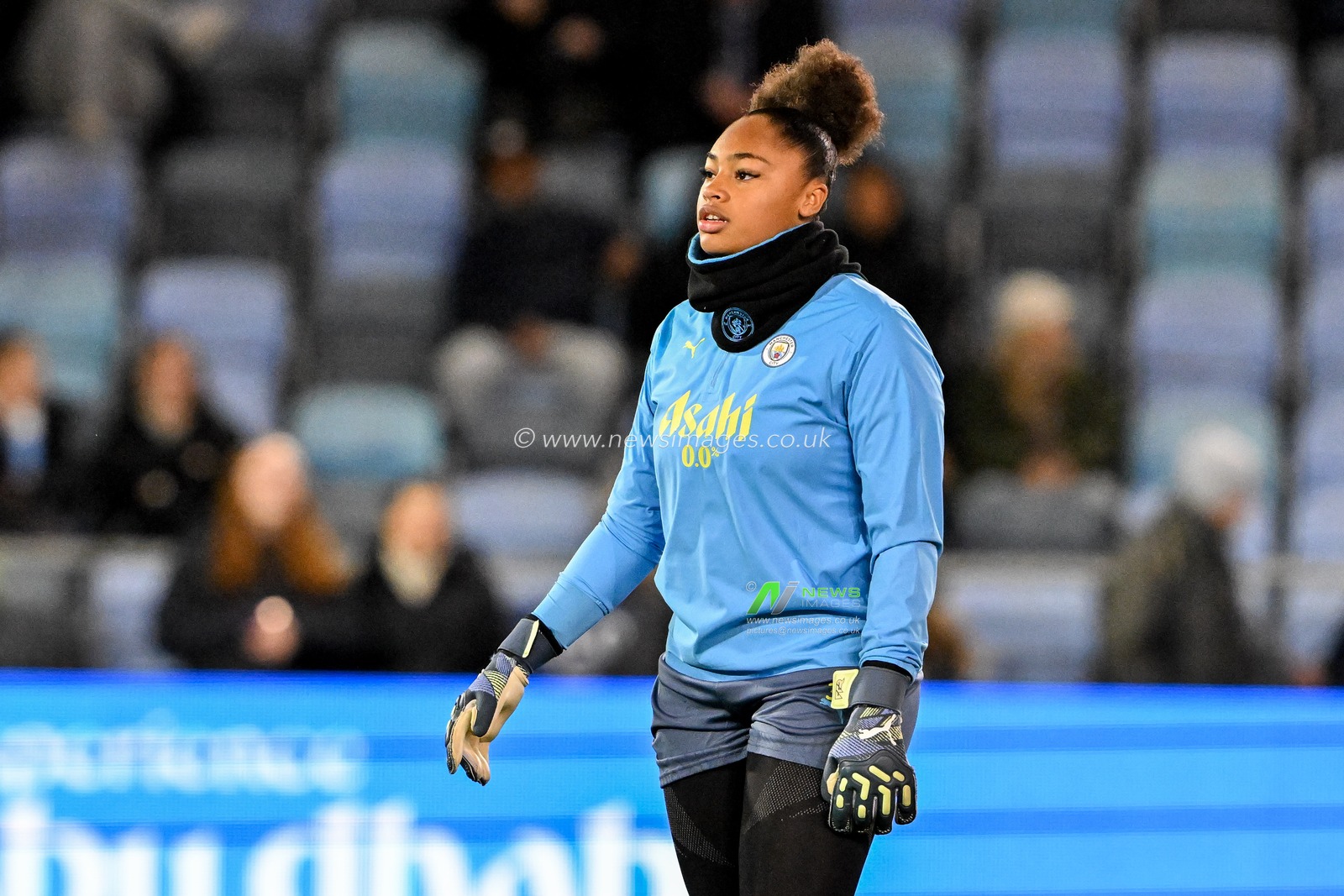 Khiara Keating of Manchester City Women warms up prior to the UEFA Women's Champions League match  - Group D - Manchester City vs Barcelona at Manchester City Academy Stadium, Manchester, United Kingdom, 9th October 2024

(Photo by Cody Froggatt/News Images)