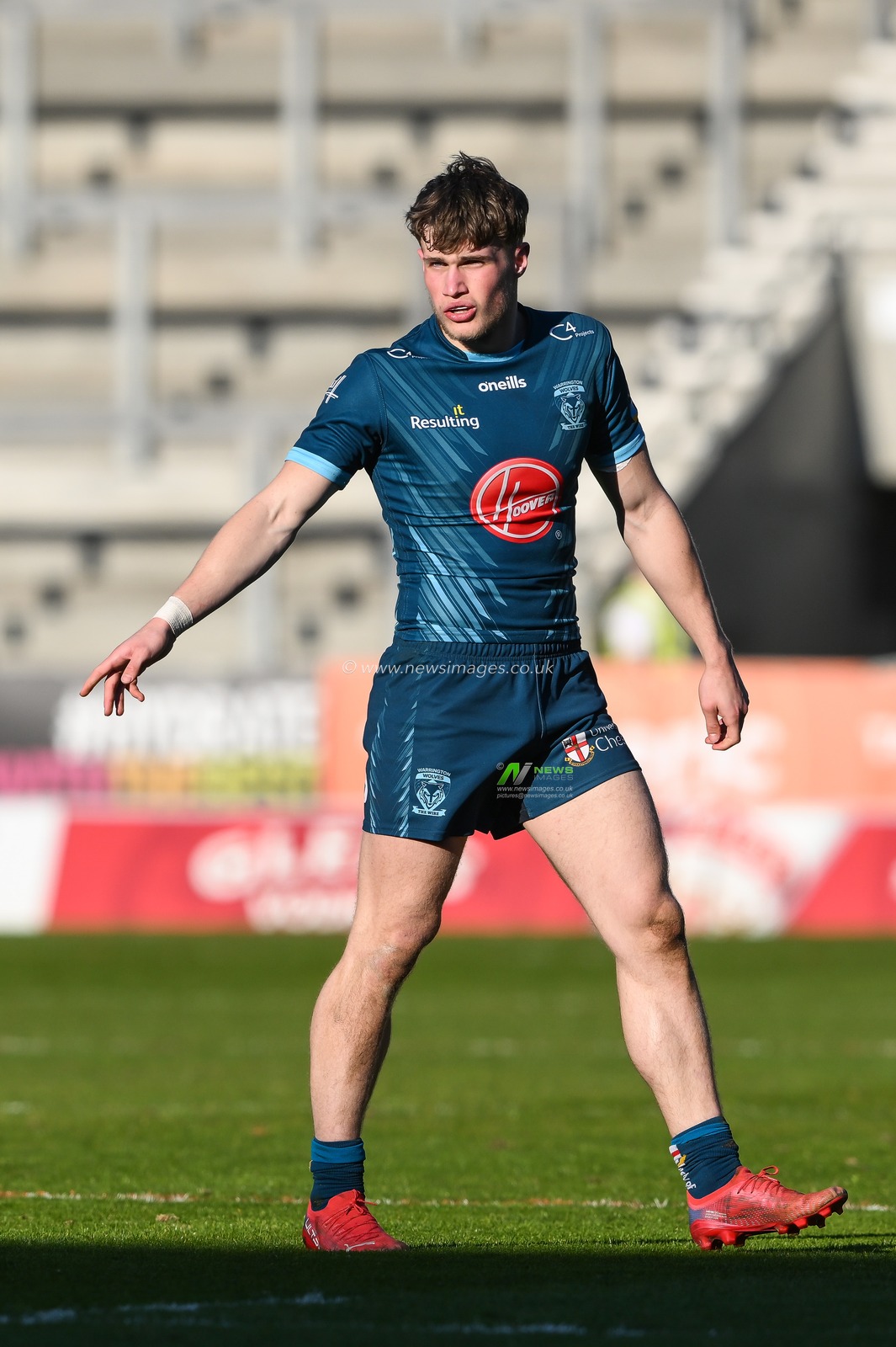 during the Betfred Super League match St Helens vs Warrington Wolves at Totally Wicked Stadium, St Helens, United Kingdom, 20th April 2023

(Photo by Craig Thomas/News Images)