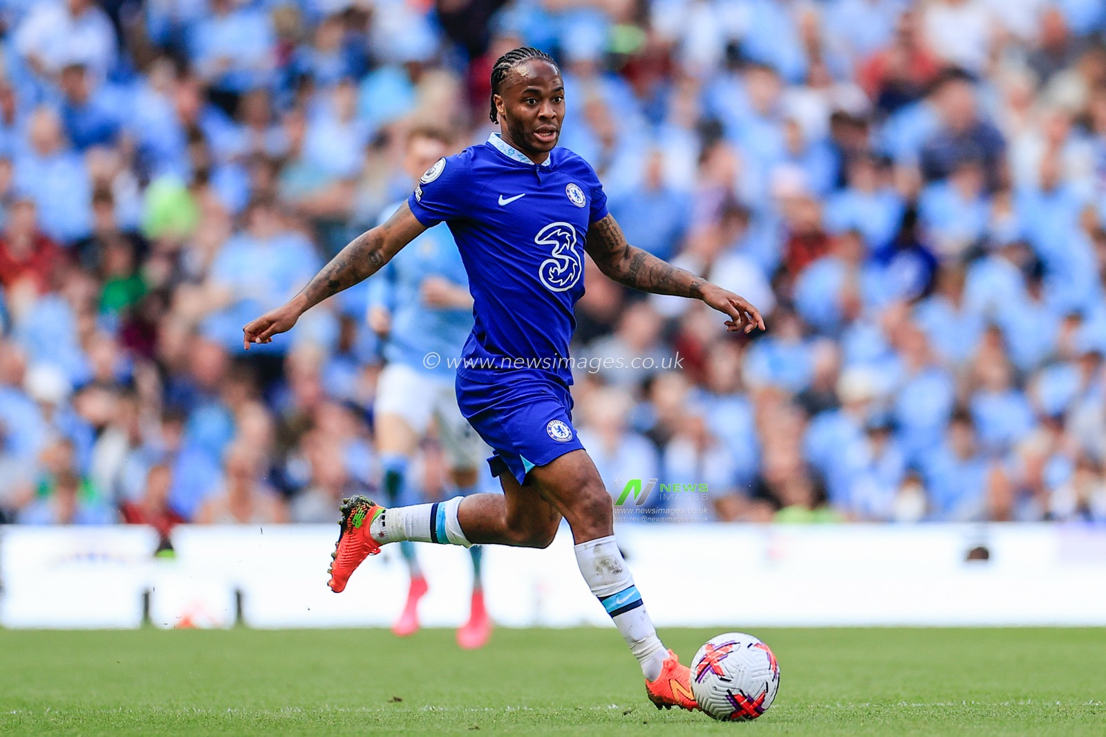 Raheem Sterling #17 of Chelsea with the ball during the Premier League match Manchester City vs Chelsea at Etihad Stadium, Manchester, United Kingdom, 21st May 2023

(Photo by Conor Molloy/News Images)