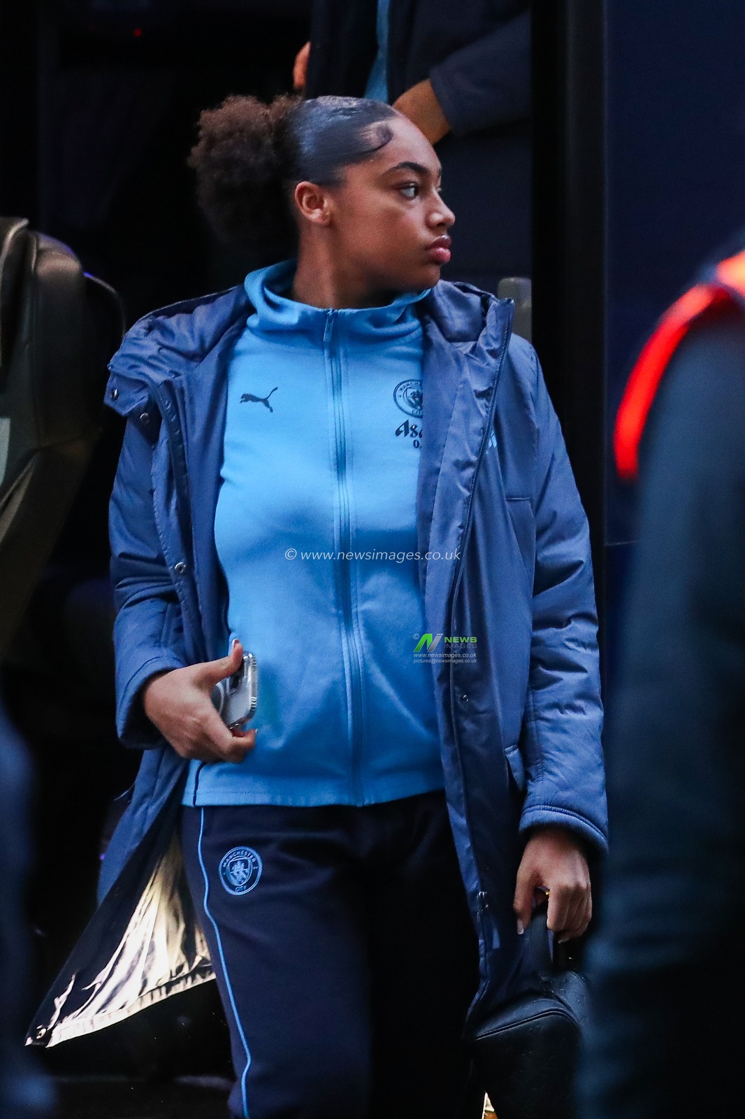 Khiara Keating of Manchester City Women arrives at Stamford Bridge prior to during the Barclays Women's Super League match Chelsea FC Women vs Manchester City Women at Stamford Bridge, London, United Kingdom, 16th November 2024

(Photo by Izzy Poles/News Images)